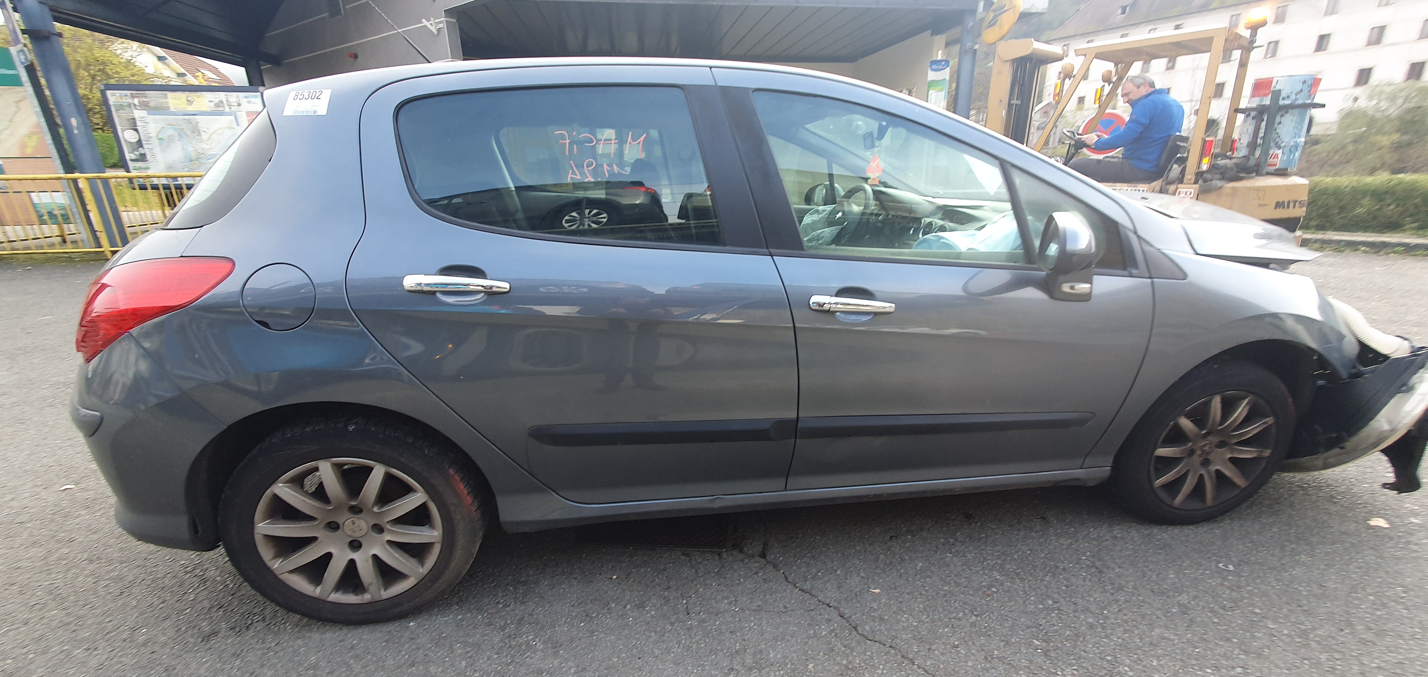Aile avant droit pour PEUGEOT 308 1 PHASE 1 Aile avant droit pour PEUGEOT 308 1 PHASE 1