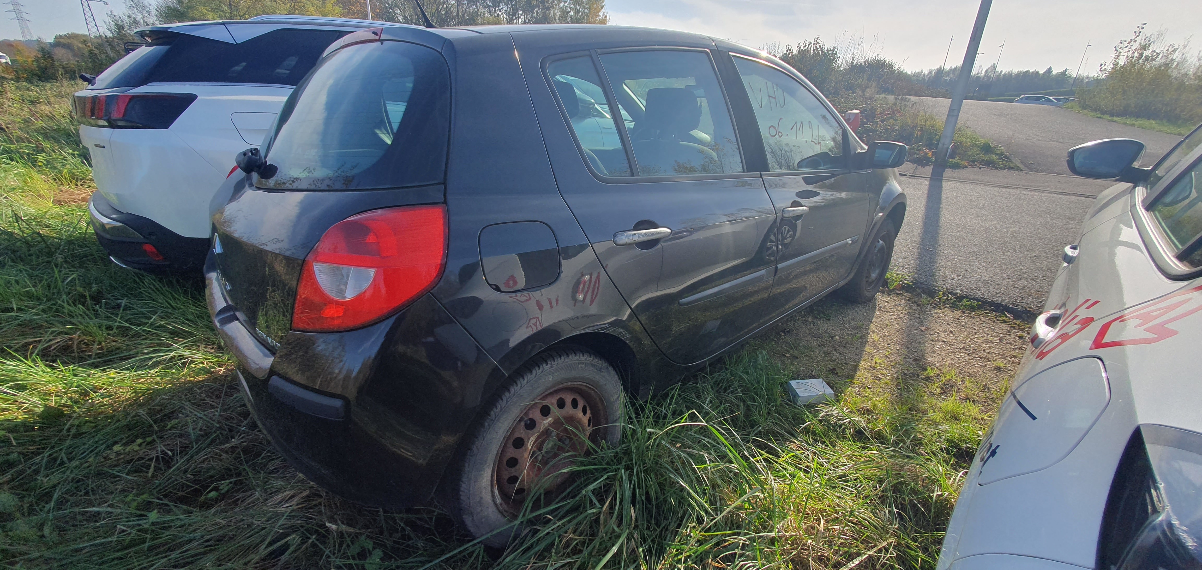 Aile avant gauche pour RENAULT CLIO 3 PHASE 1 Aile avant gauche pour RENAULT CLIO 3 PHASE 1
