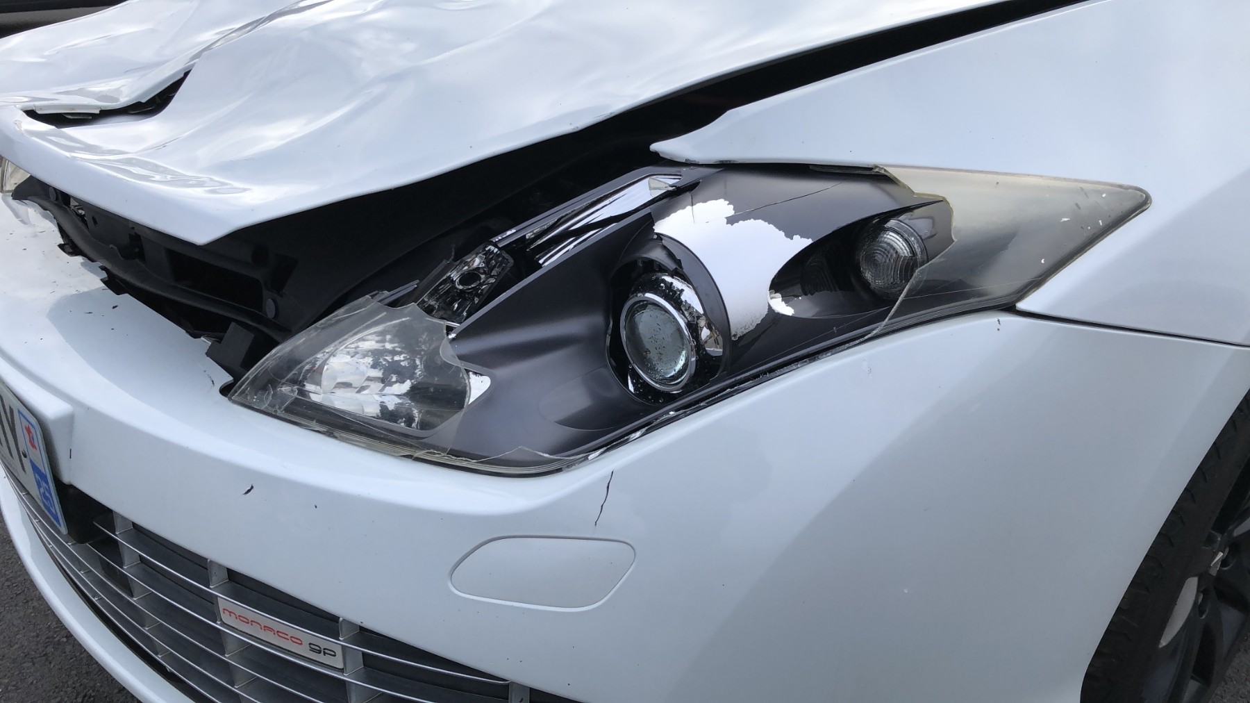 Etrier avant gauche (freinage) pour RENAULT LAGUNA 3 PHASE 1 COUPE Etrier avant gauche (freinage) pour RENAULT LAGUNA 3 PHASE 1 COUPE