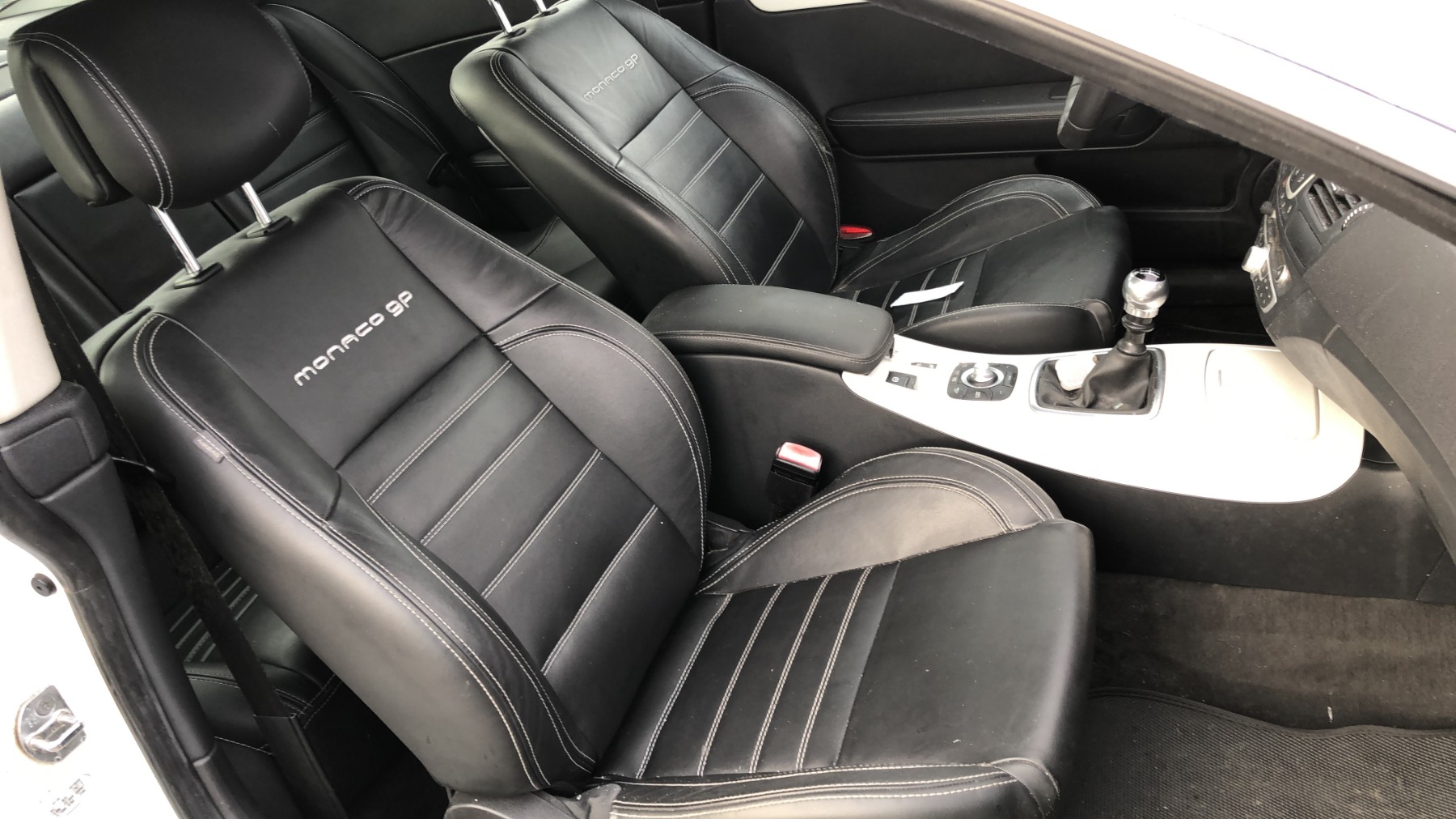 Etrier avant gauche (freinage) pour RENAULT LAGUNA 3 PHASE 1 COUPE Etrier avant gauche (freinage) pour RENAULT LAGUNA 3 PHASE 1 COUPE
