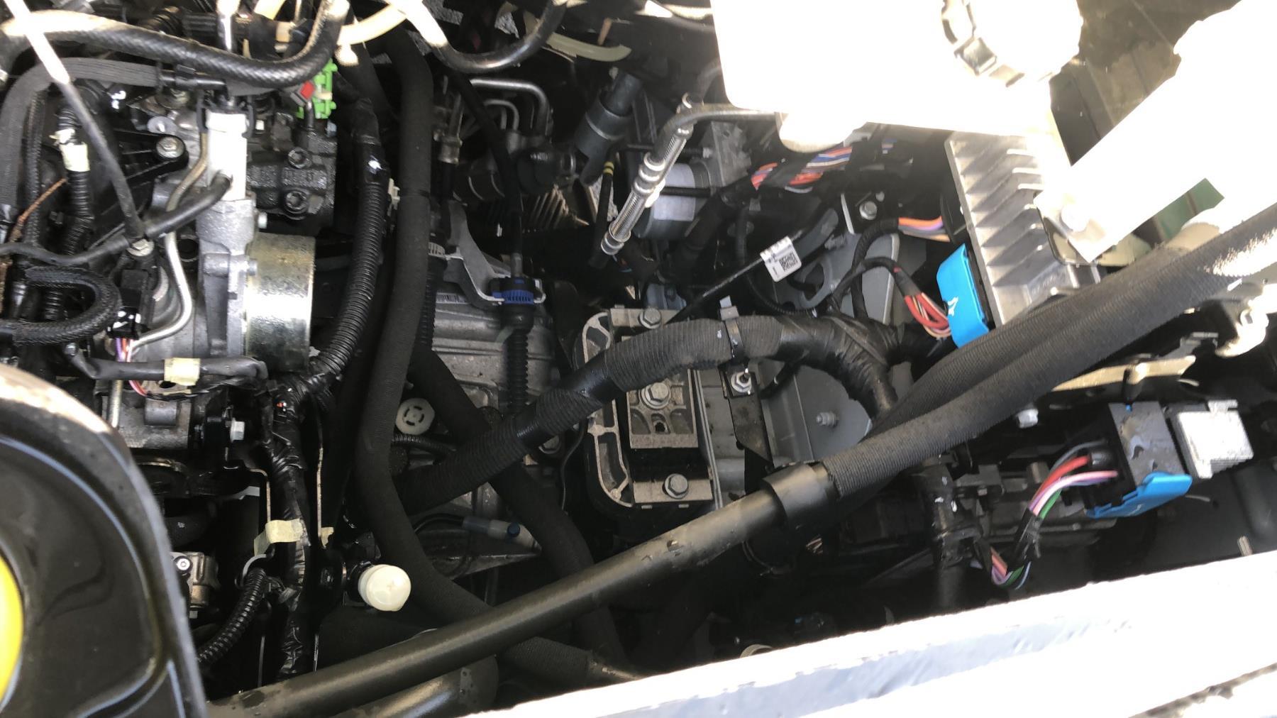 Amortisseur avant gauche pour RENAULT MASTER 3 PHASE 3 Amortisseur avant gauche pour RENAULT MASTER 3 PHASE 3