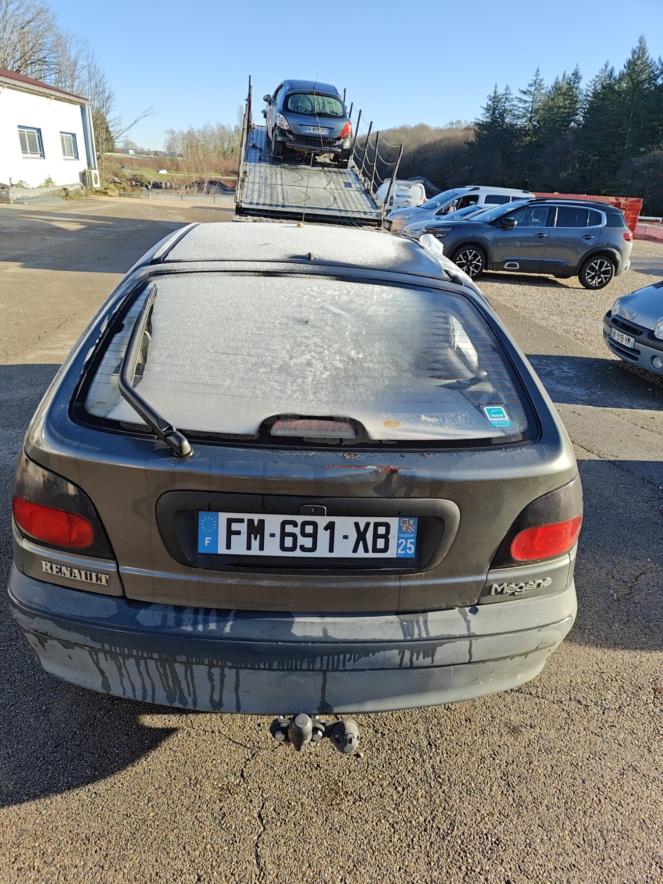 Pivot de moyeu avant gauche pour RENAULT MEGANE 1 PHASE 1 Pivot de moyeu avant gauche pour RENAULT MEGANE 1 PHASE 1