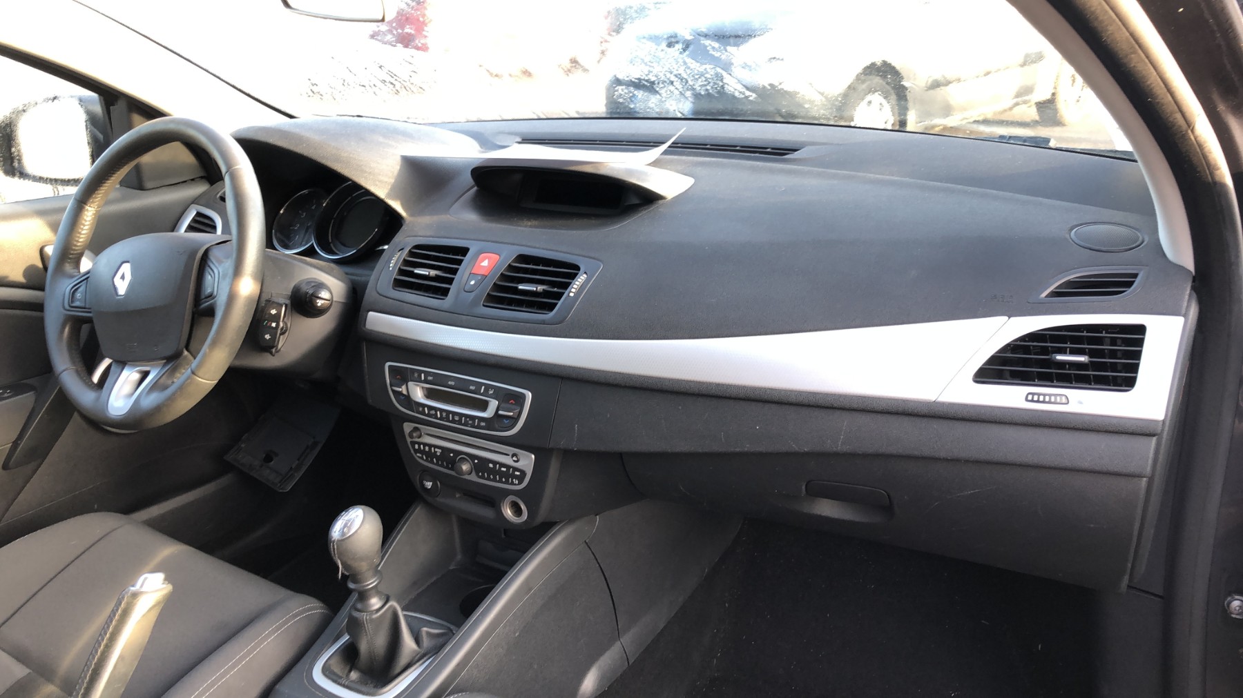 Mot. essuie glace avant pour RENAULT MEGANE 3 PHASE 1 COUPE Mot. essuie glace avant pour RENAULT MEGANE 3 PHASE 1 COUPE