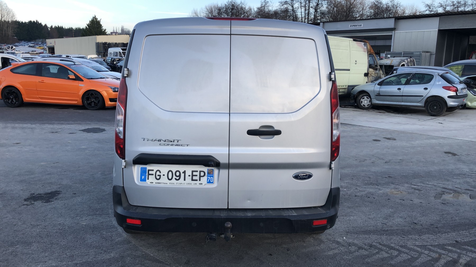 Vase d'expansion pour FORD TRANSIT CONNECT 2 PHASE 2 Vase d'expansion pour FORD TRANSIT CONNECT 2 PHASE 2