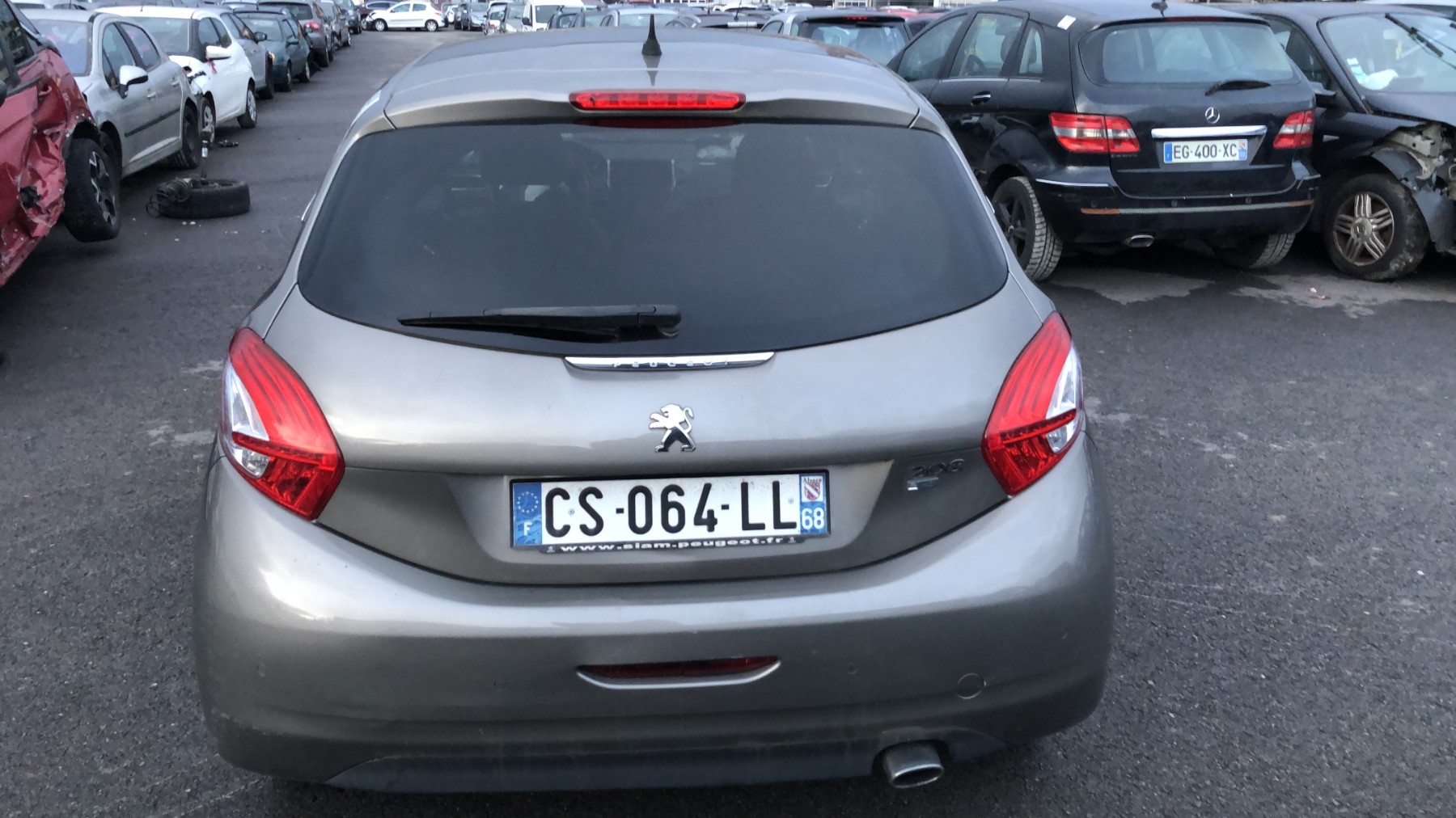 Porte avant gauche pour PEUGEOT 208 1 PHASE 1 Porte avant gauche pour PEUGEOT 208 1 PHASE 1