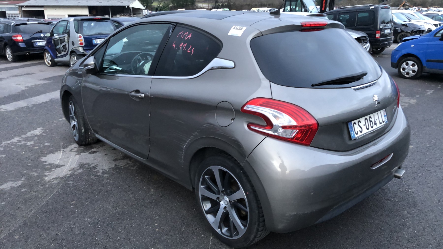 Porte avant gauche pour PEUGEOT 208 1 PHASE 1 Porte avant gauche pour PEUGEOT 208 1 PHASE 1