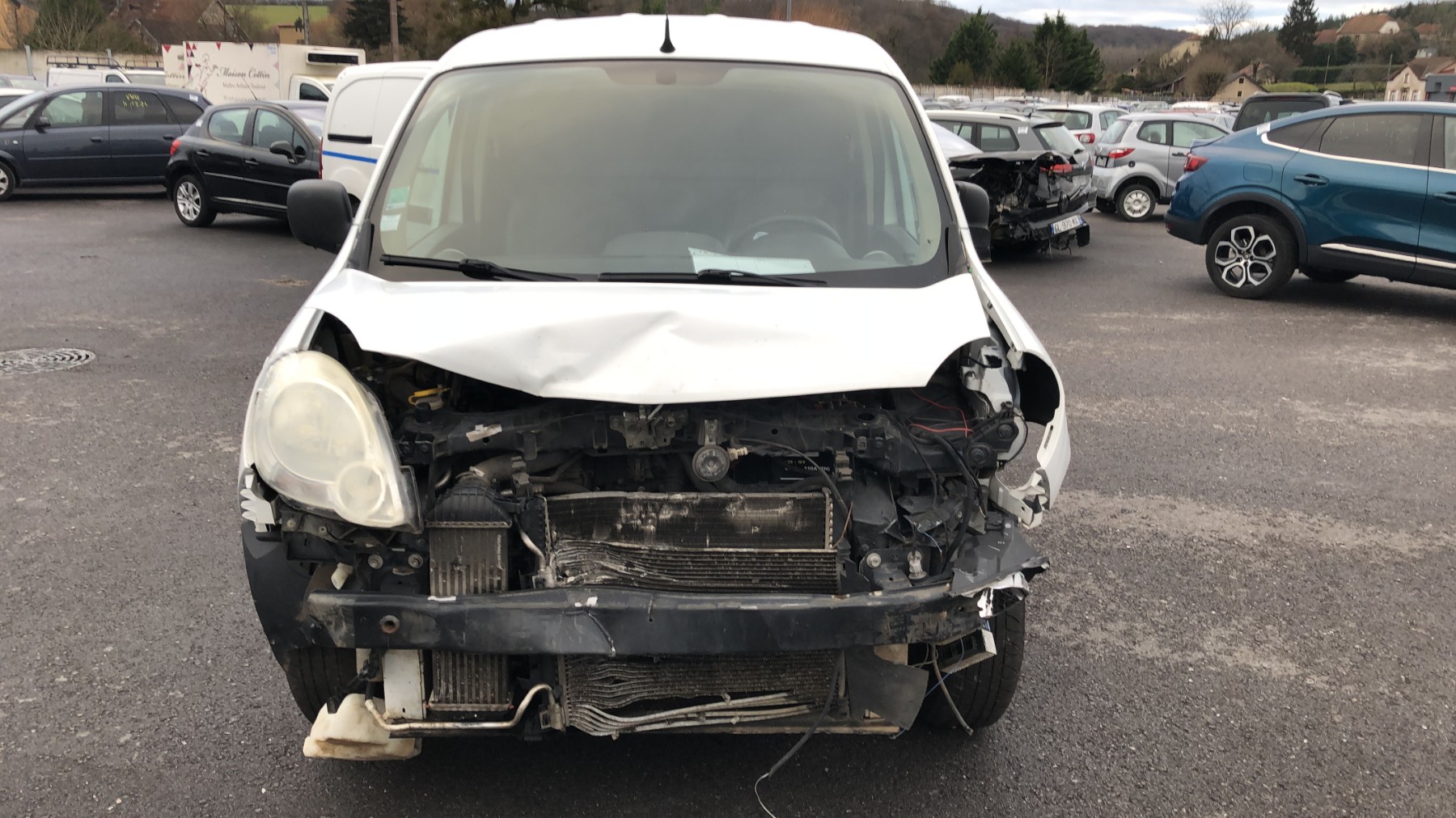 Renfort pare choc arriere (traverse) pour RENAULT KANGOO 2 PHASE 1 Renfort pare choc arriere (traverse) pour RENAULT KANGOO 2 PHASE 1