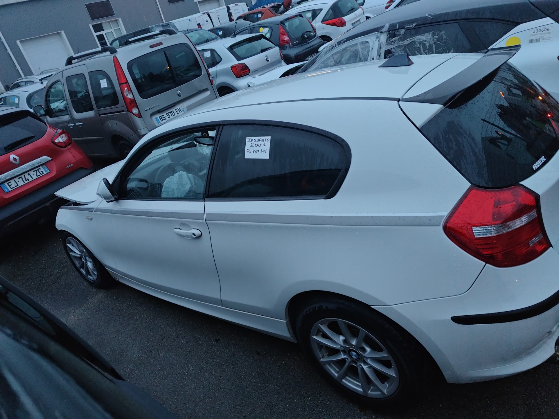 Porte avant gauche pour BMW SERIE 1 E81 Porte avant gauche pour BMW SERIE 1 E81