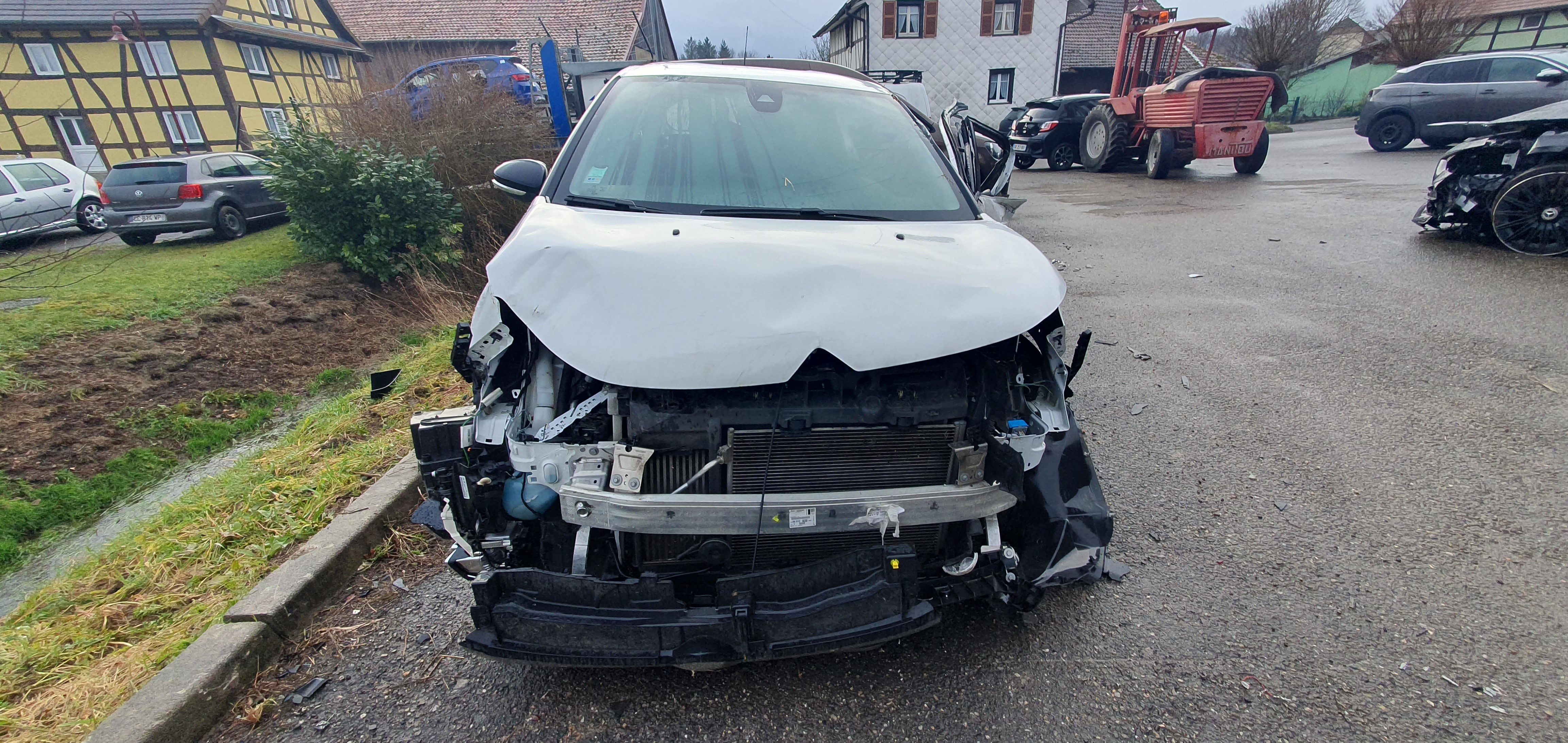 Extension d'aile avant droit pour CITROEN C3 3 PHASE 2 Extension d'aile avant droit pour CITROEN C3 3 PHASE 2