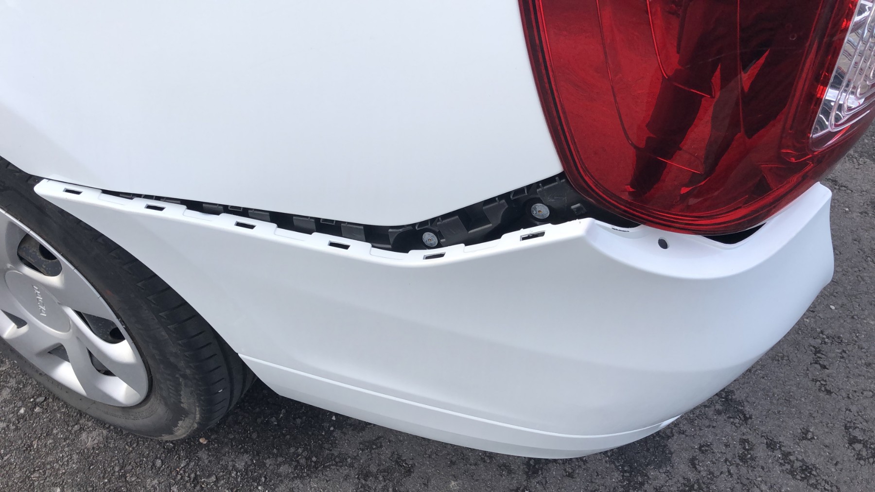 Appui tete avant pour DACIA LOGAN MCV 2 PHASE 2 BREAK Appui tete avant pour DACIA LOGAN MCV 2 PHASE 2 BREAK