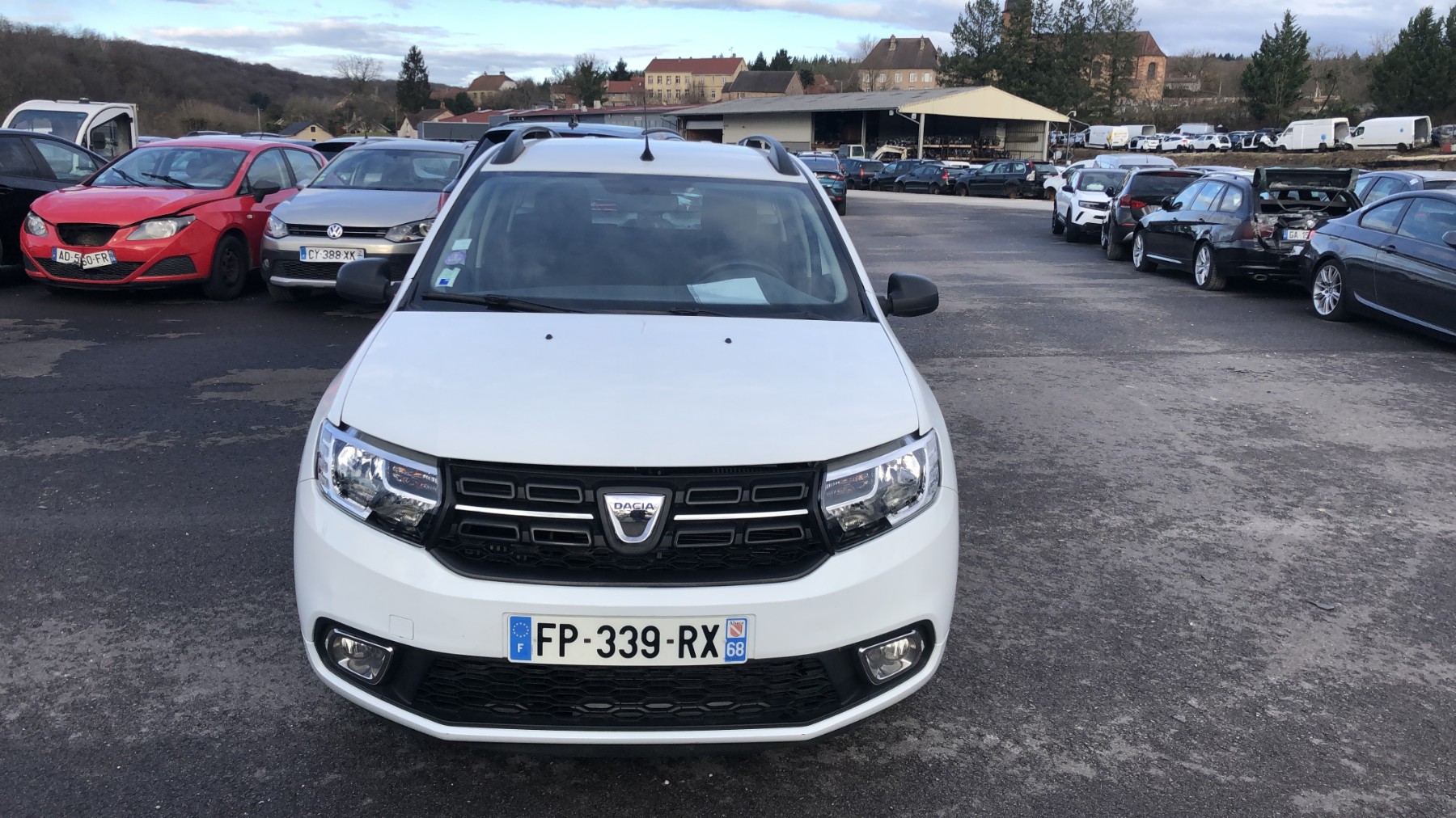 Appui tete avant pour DACIA LOGAN MCV 2 PHASE 2 BREAK Appui tete avant pour DACIA LOGAN MCV 2 PHASE 2 BREAK