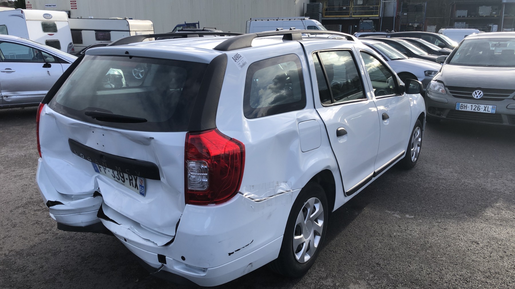 Appui tete avant pour DACIA LOGAN MCV 2 PHASE 2 BREAK Appui tete avant pour DACIA LOGAN MCV 2 PHASE 2 BREAK
