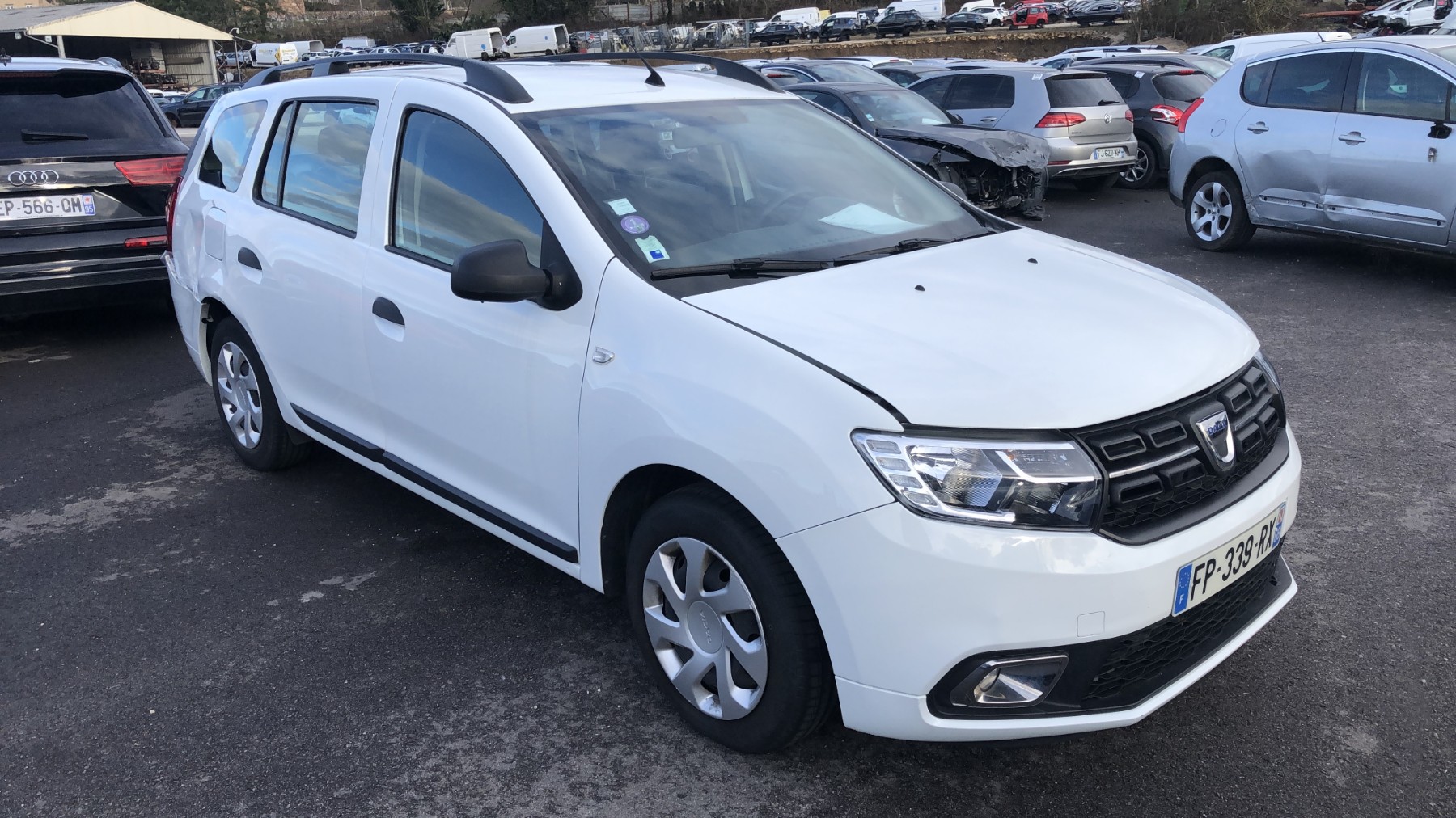 Appui tete avant pour DACIA LOGAN MCV 2 PHASE 2 BREAK Appui tete avant pour DACIA LOGAN MCV 2 PHASE 2 BREAK