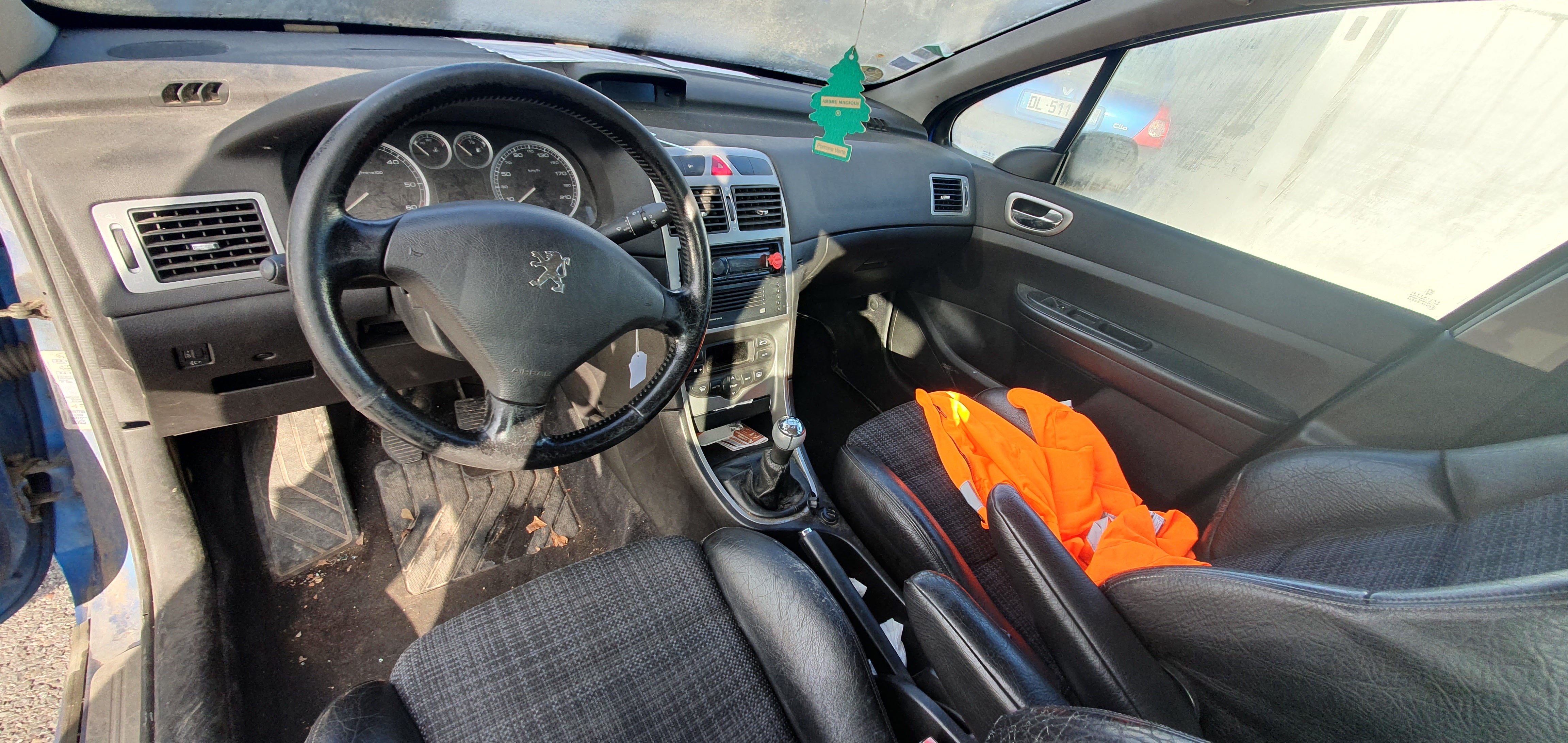 Appui tete avant pour PEUGEOT 307 PHASE 1 Appui tete avant pour PEUGEOT 307 PHASE 1