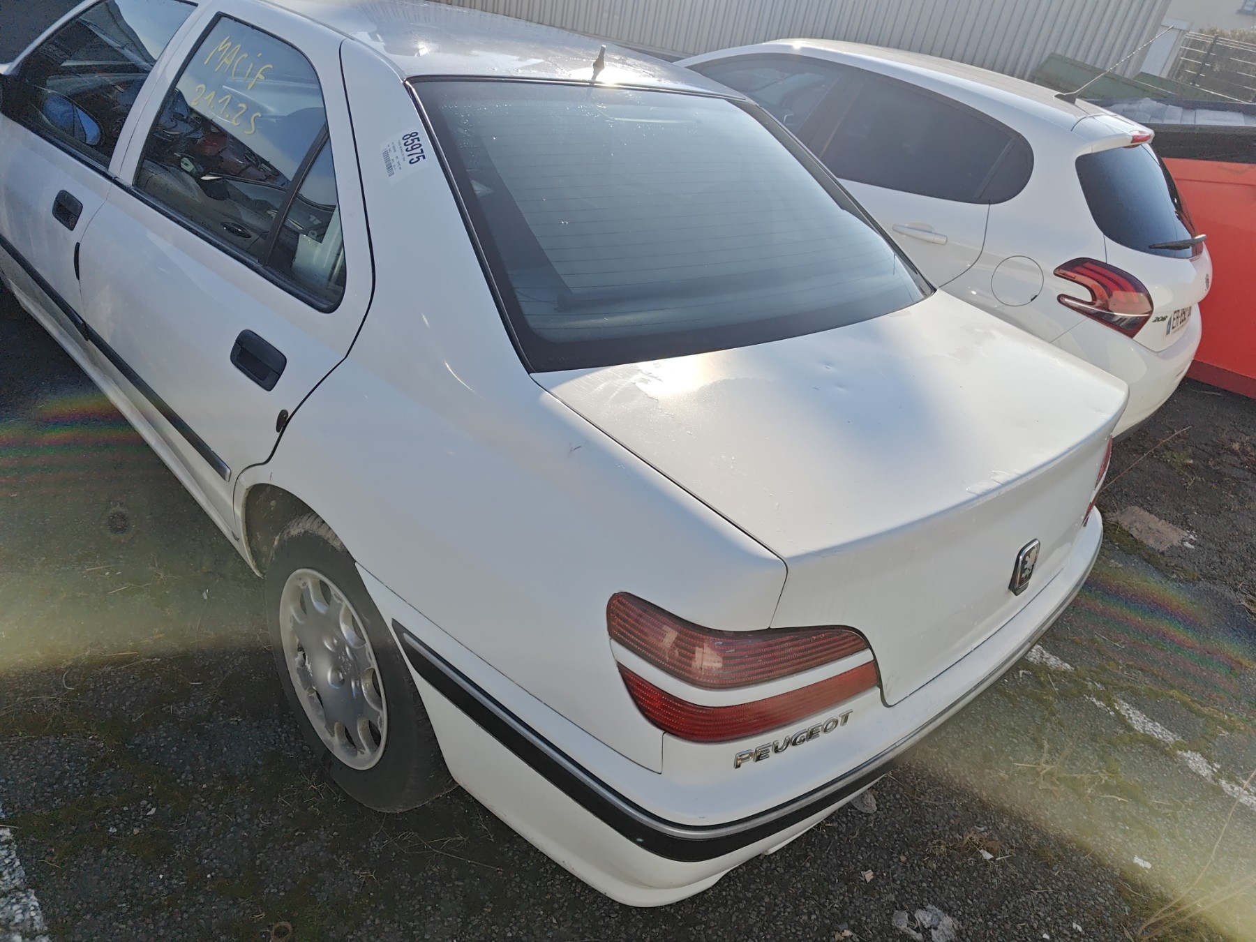 Optique avant principal droit (feux)(phare) pour PEUGEOT 406 PHASE 2 Optique avant principal droit (feux)(phare) pour PEUGEOT 406 PHASE 2
