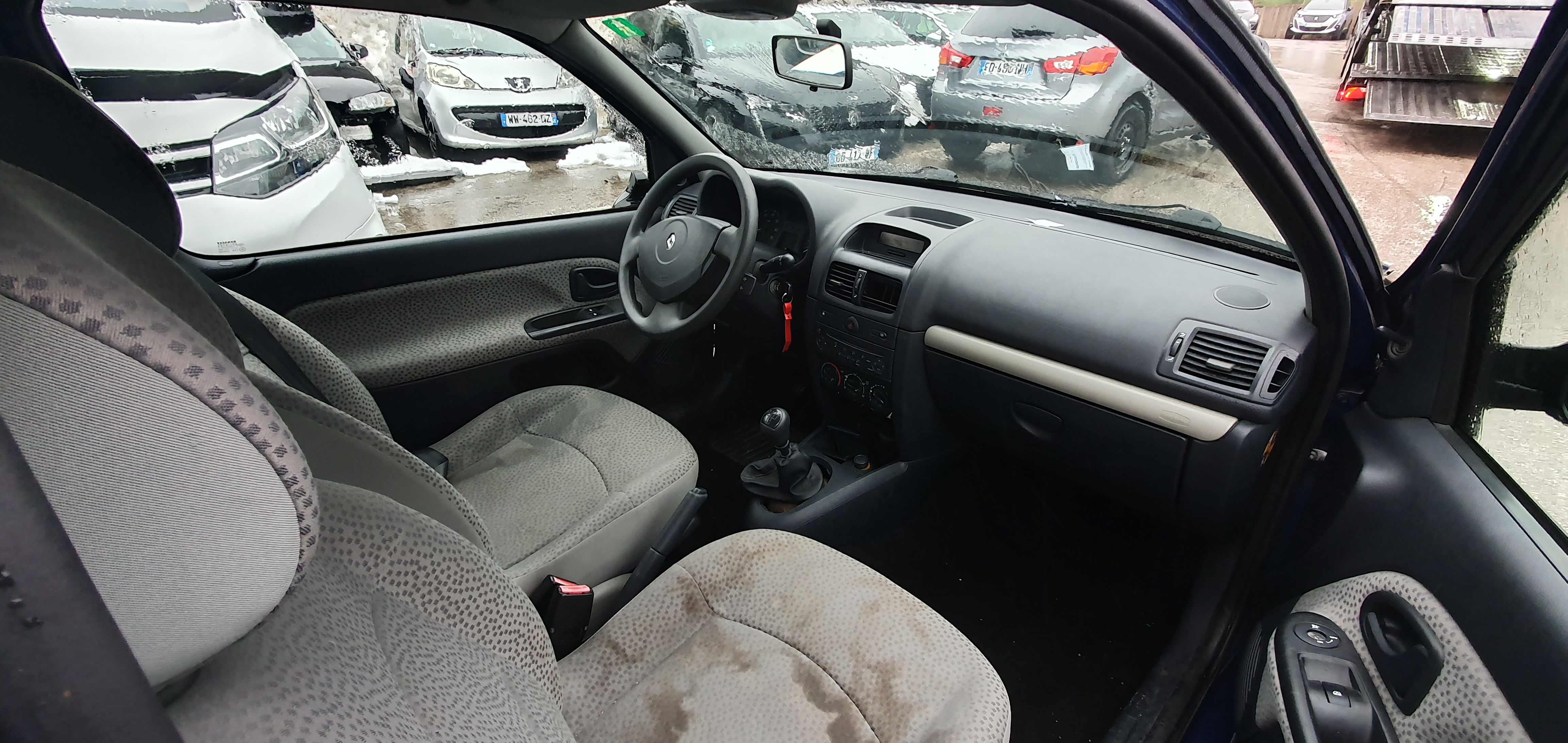 Optique avant principal droit (feux)(phare) pour RENAULT CLIO 2 PHASE 2 Optique avant principal droit (feux)(phare) pour RENAULT CLIO 2 PHASE 2