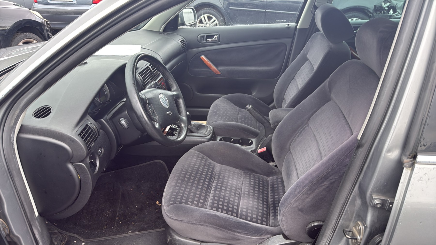 Retroviseur droit pour VOLKSWAGEN PASSAT 4 PHASE 2 BREAK Retroviseur droit pour VOLKSWAGEN PASSAT 4 PHASE 2 BREAK