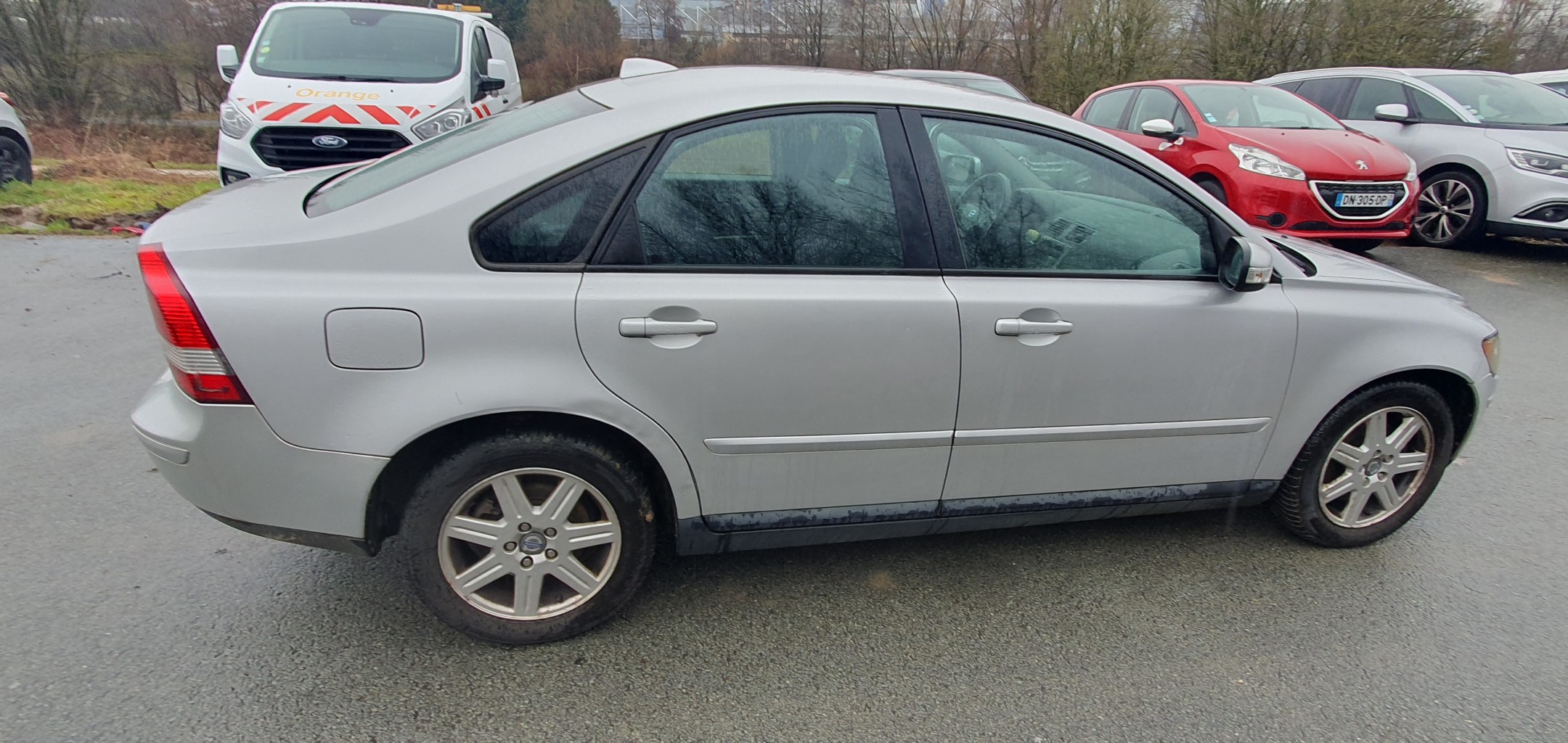 Feu arriere principal gauche (feux) pour VOLVO S 40 2 PHASE 1 Feu arriere principal gauche (feux) pour VOLVO S 40 2 PHASE 1
