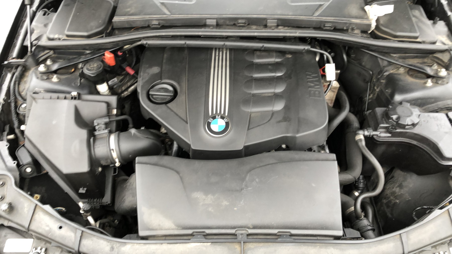 Porte avant gauche pour BMW SERIE 3 E90 PHASE 2 Porte avant gauche pour BMW SERIE 3 E90 PHASE 2