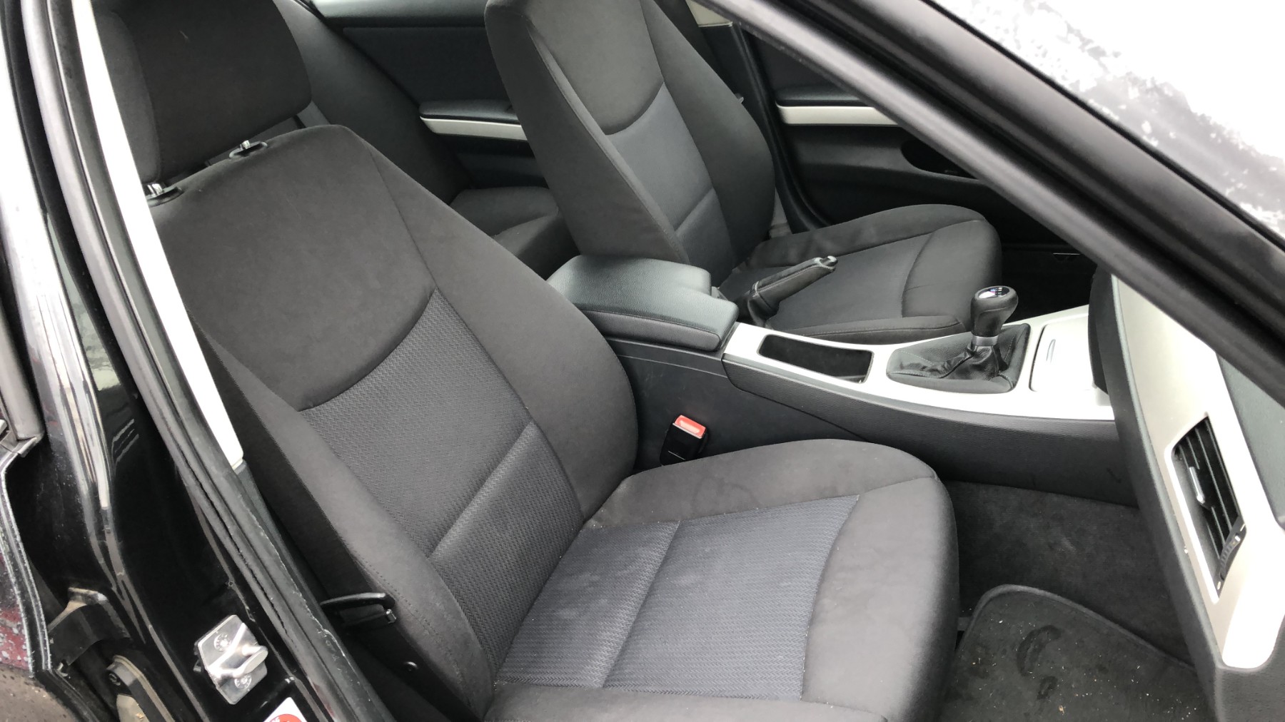 Porte avant gauche pour BMW SERIE 3 E90 PHASE 2 Porte avant gauche pour BMW SERIE 3 E90 PHASE 2