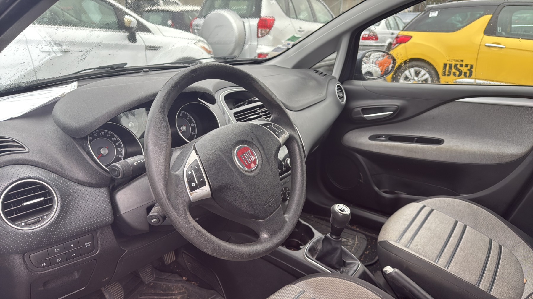 Feu arriere principal droit (feux) pour FIAT PUNTO EVO 3 Feu arriere principal droit (feux) pour FIAT PUNTO EVO 3