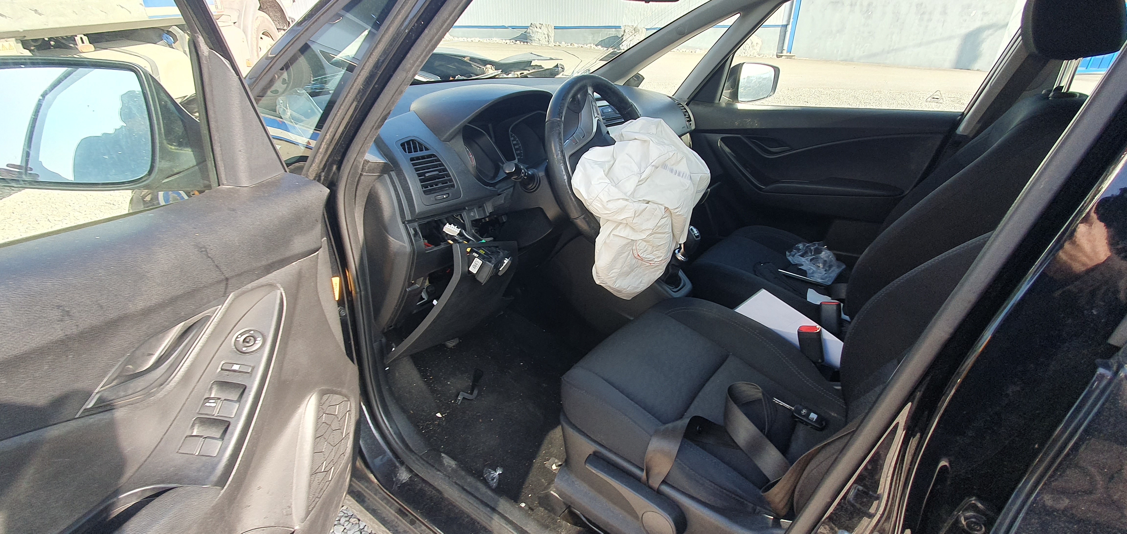 Feu arriere principal gauche (feux) pour HYUNDAI IX 20 PHASE 1 Feu arriere principal gauche (feux) pour HYUNDAI IX 20 PHASE 1