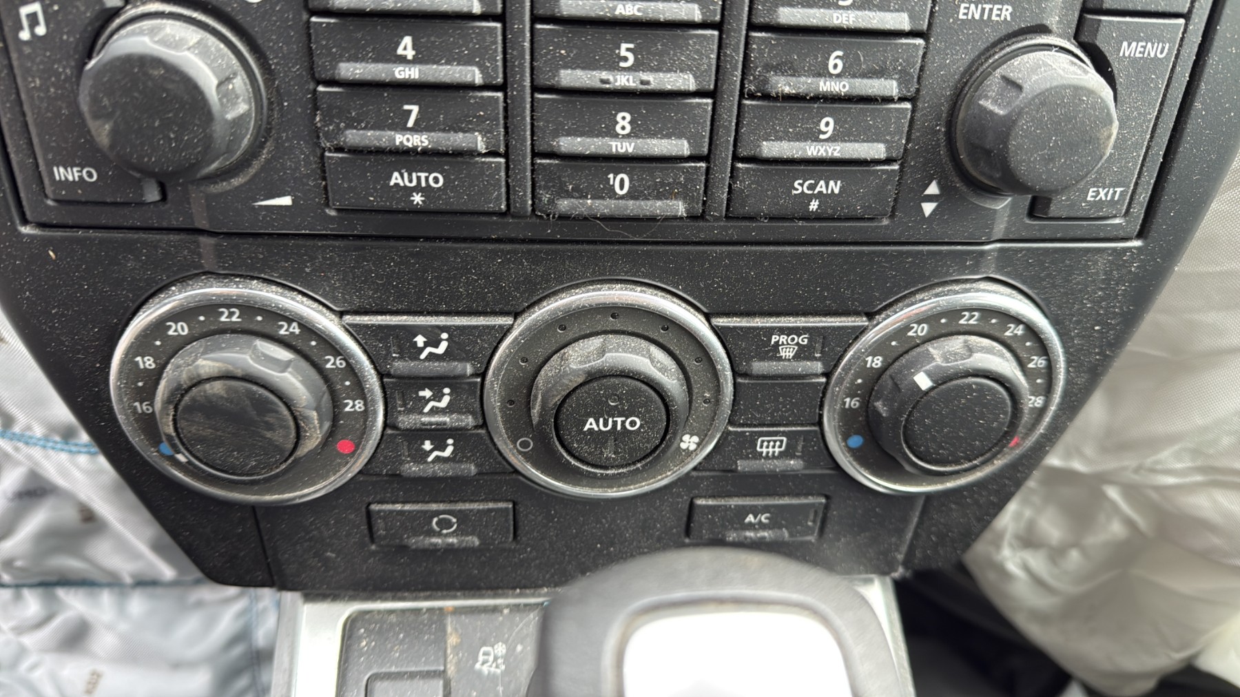 Cardan gauche (transmission) pour LAND ROVER FREELANDER 2 Cardan gauche (transmission) pour LAND ROVER FREELANDER 2