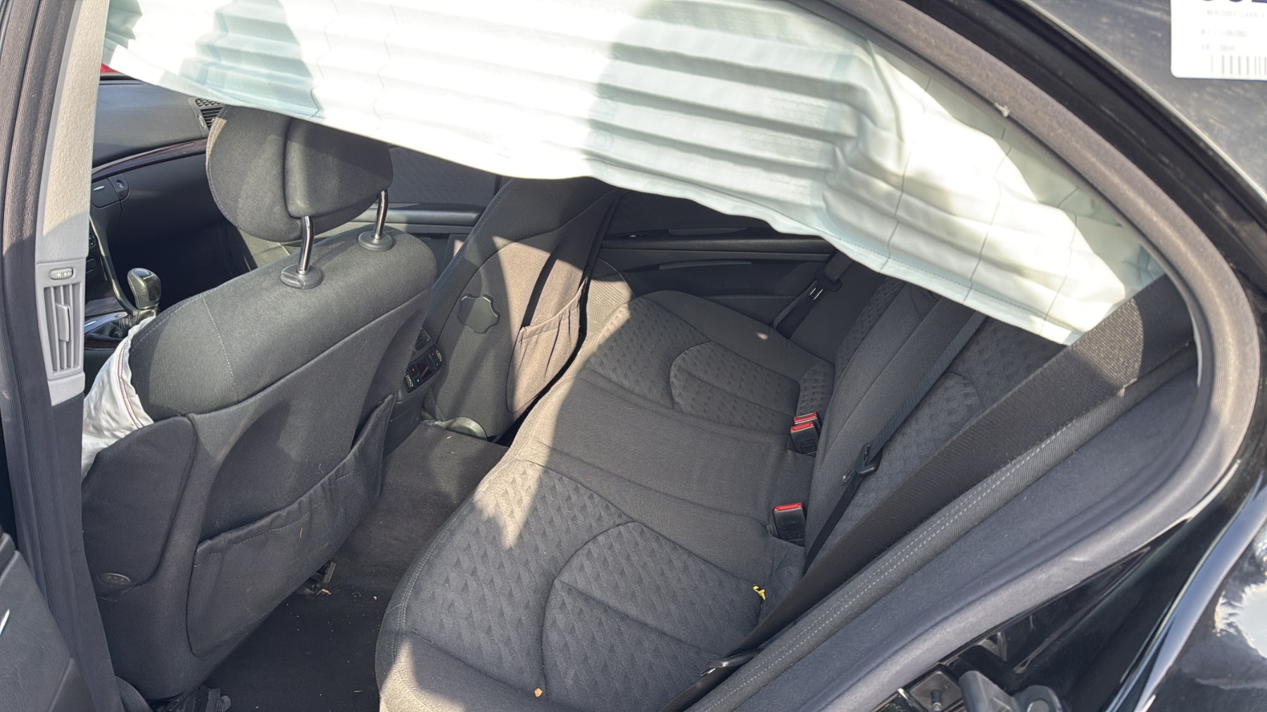 Antenne pour MERCEDES CLASSE E 211 PHASE 1 Antenne pour MERCEDES CLASSE E 211 PHASE 1