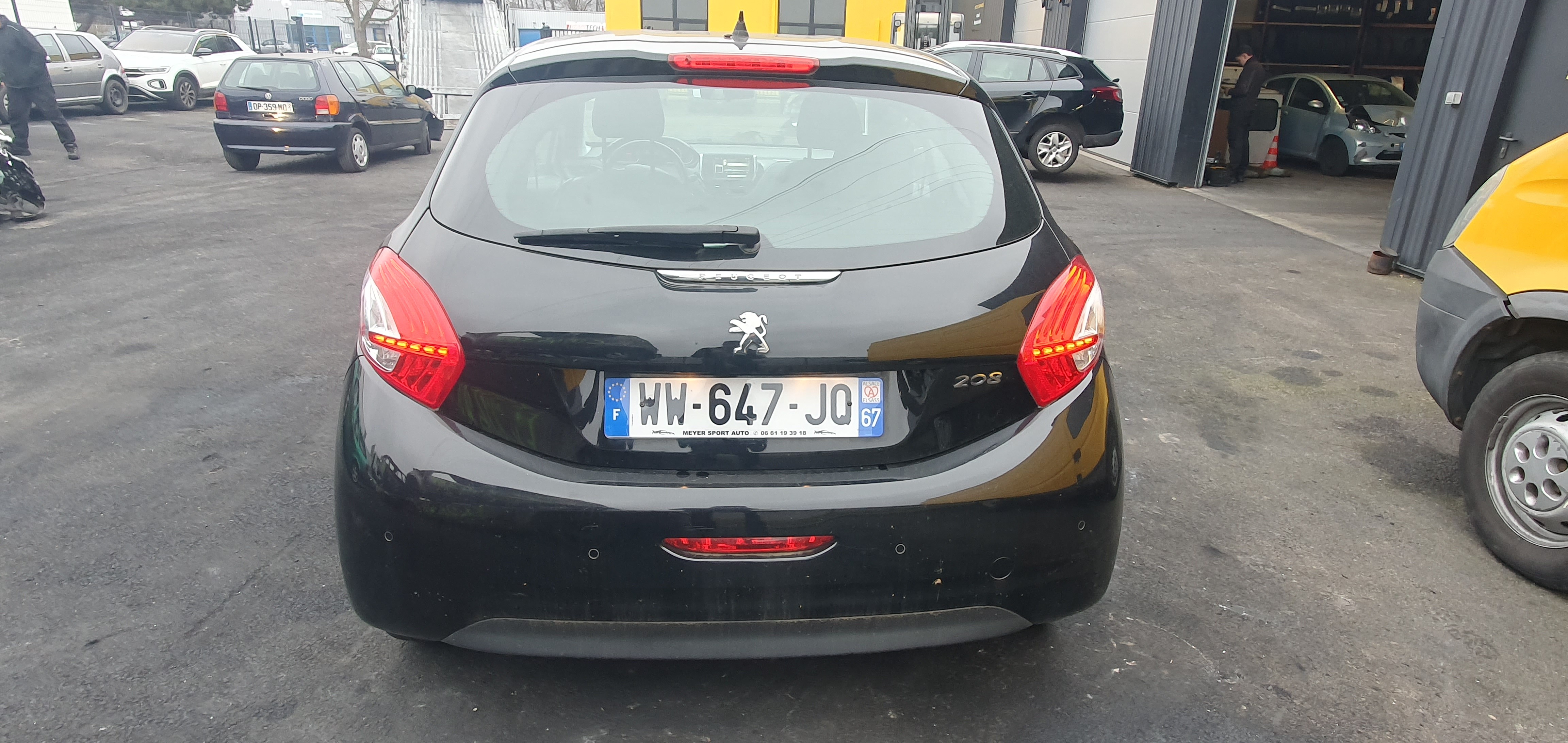 Porte avant gauche pour PEUGEOT 208 1 PHASE 1 Porte avant gauche pour PEUGEOT 208 1 PHASE 1