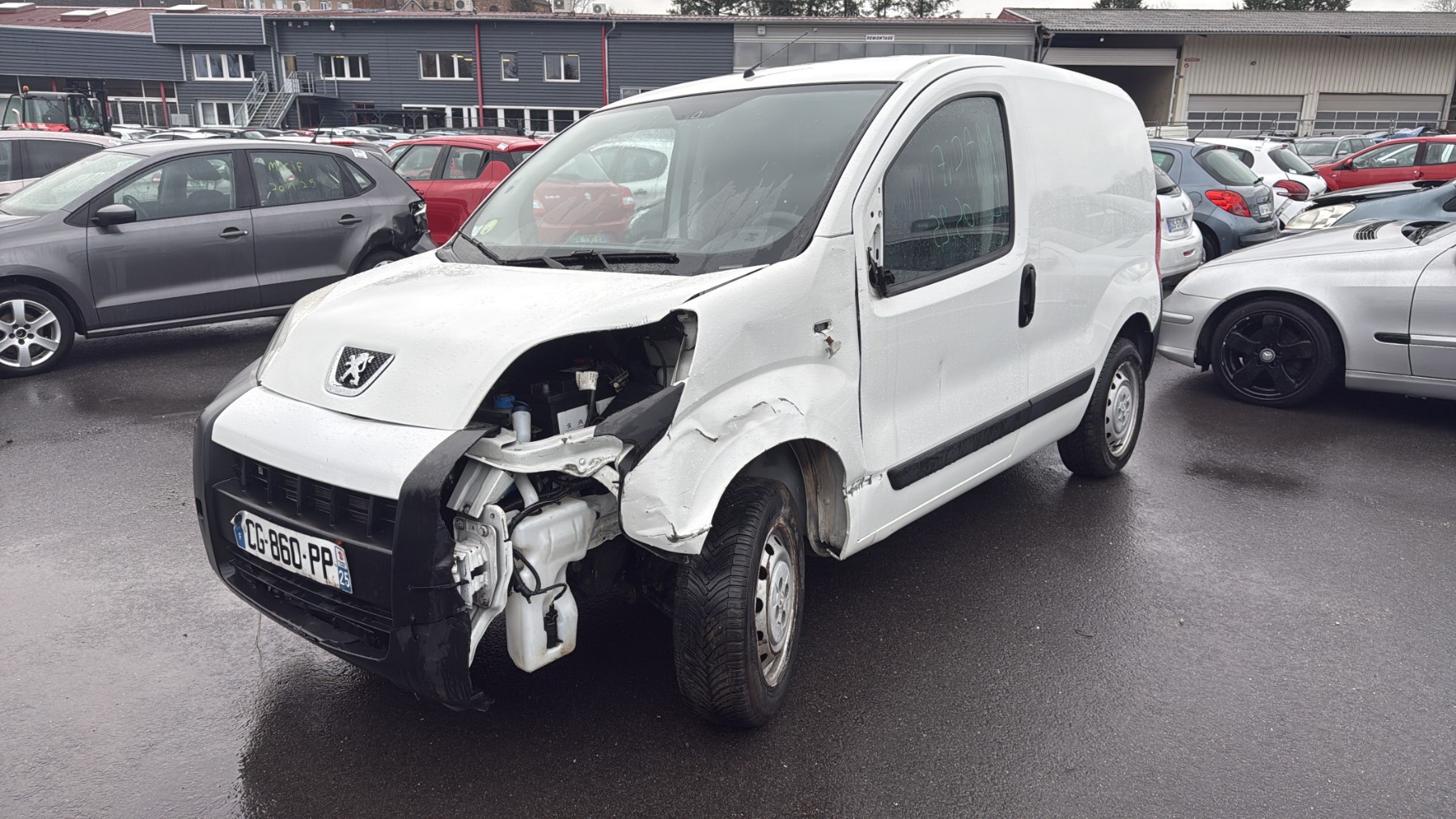 Optique avant principal droit (feux)(phare) pour PEUGEOT BIPPER Optique avant principal droit (feux)(phare) pour PEUGEOT BIPPER