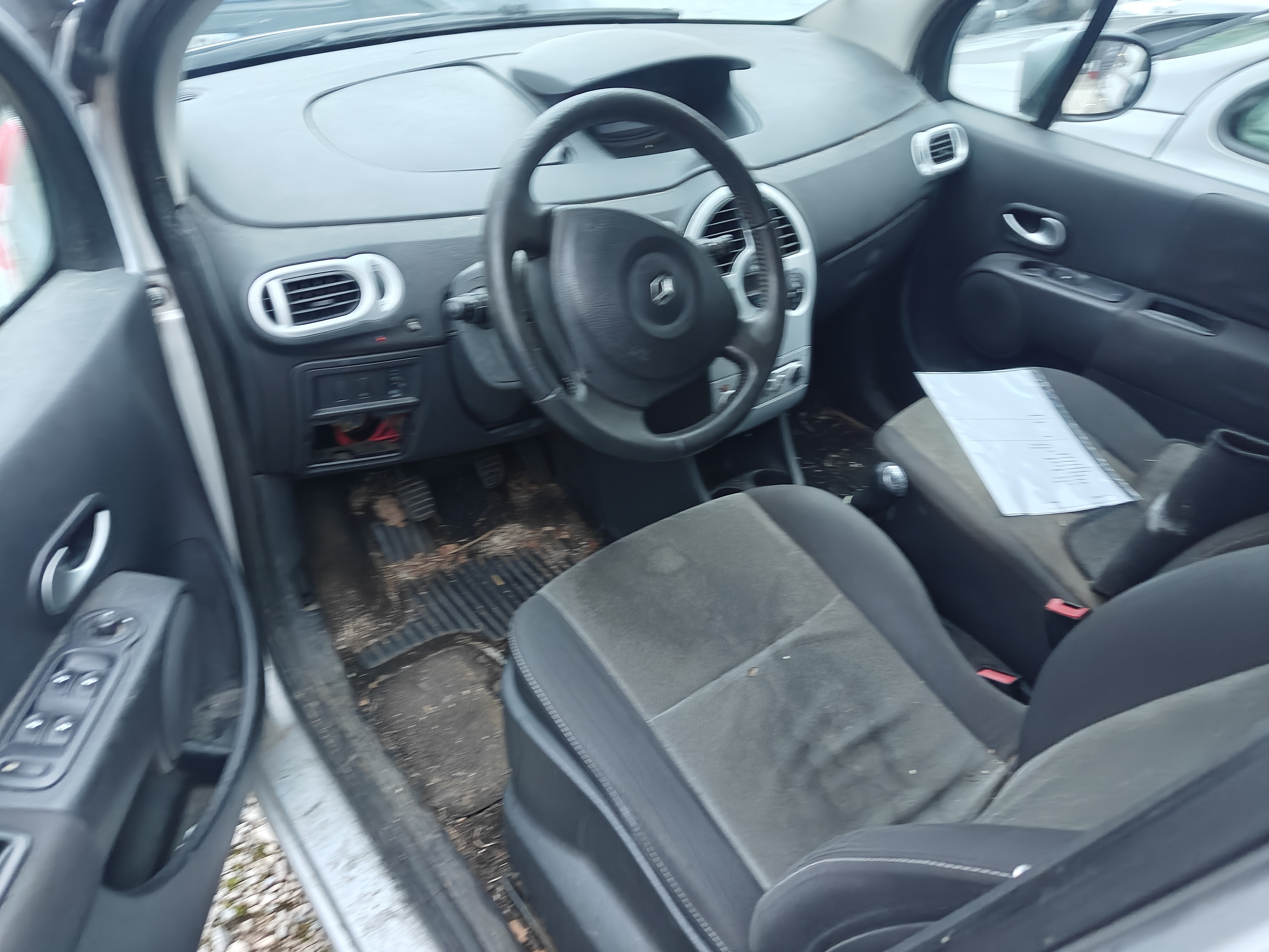Optique avant principal gauche (feux)(phare) pour RENAULT MODUS PHASE 2 Optique avant principal gauche (feux)(phare) pour RENAULT MODUS PHASE 2