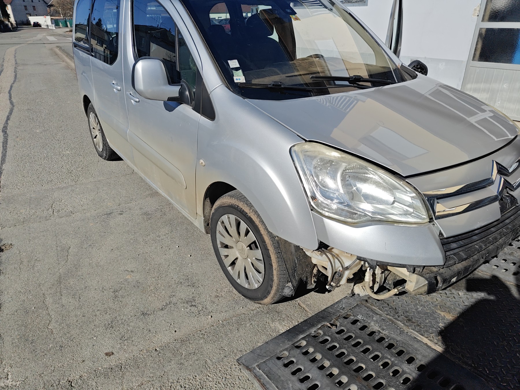Armature avant, Masque avant pour CITROEN BERLINGO 2 PHASE 1 Armature avant, Masque avant pour CITROEN BERLINGO 2 PHASE 1