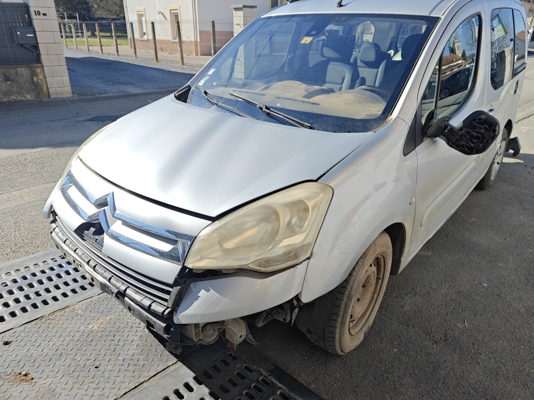 Armature avant, Masque avant pour CITROEN BERLINGO 2 PHASE 1 Armature avant, Masque avant pour CITROEN BERLINGO 2 PHASE 1