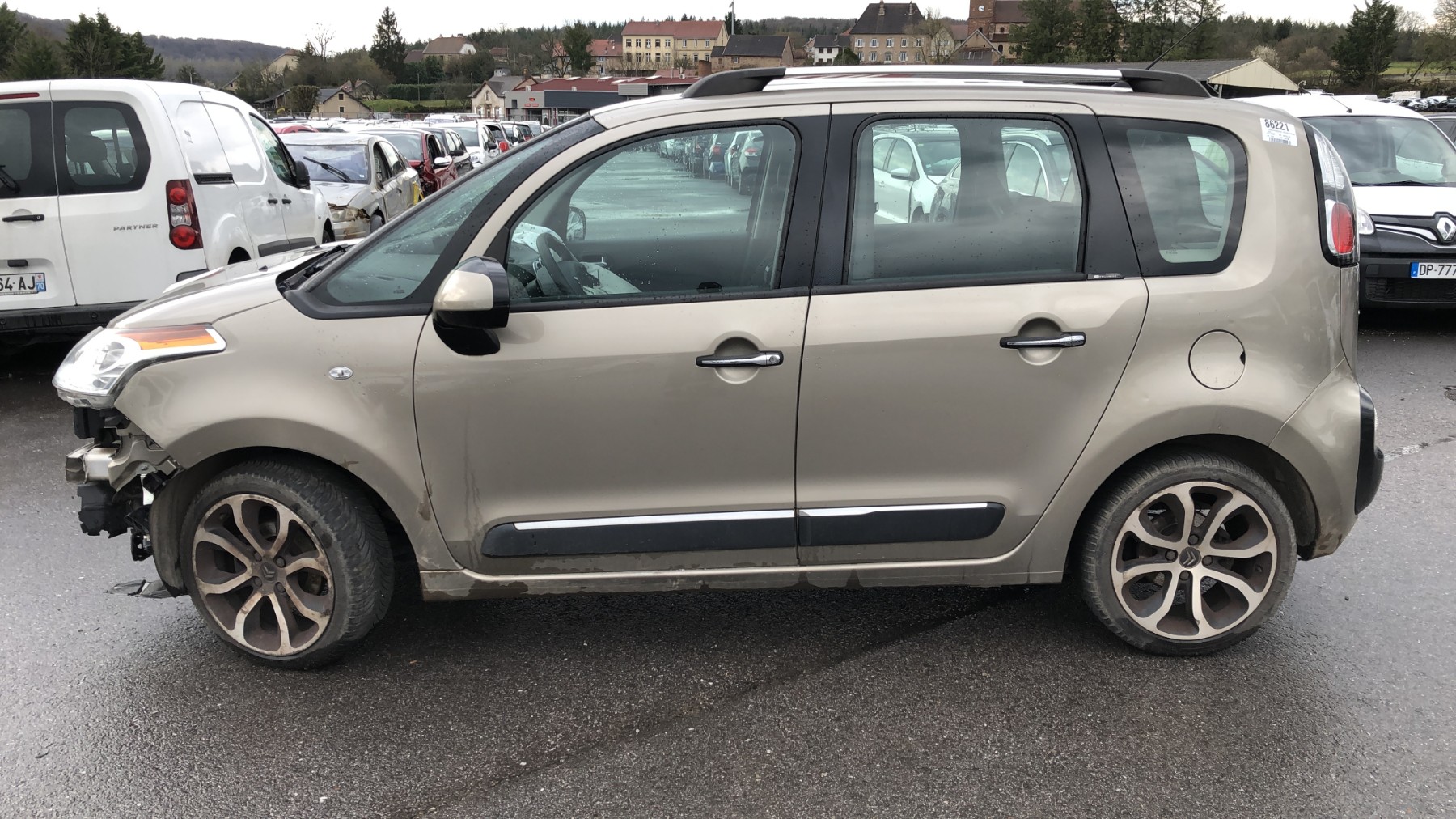 Feu de recul droit pour CITROEN C3 PICASSO PHASE 1 Feu de recul droit pour CITROEN C3 PICASSO PHASE 1