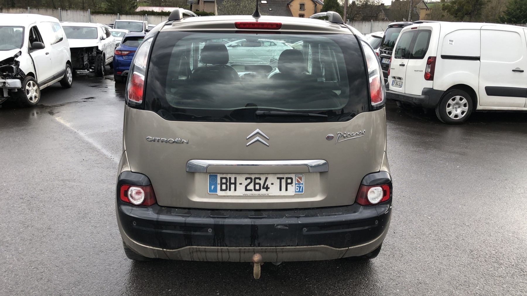 Feu de recul droit pour CITROEN C3 PICASSO PHASE 1 Feu de recul droit pour CITROEN C3 PICASSO PHASE 1
