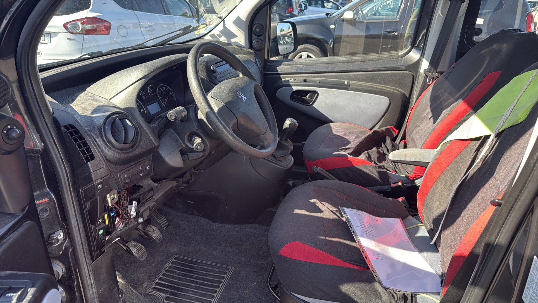 Optique avant principal droit (feux)(phare) pour PEUGEOT BIPPER Optique avant principal droit (feux)(phare) pour PEUGEOT BIPPER