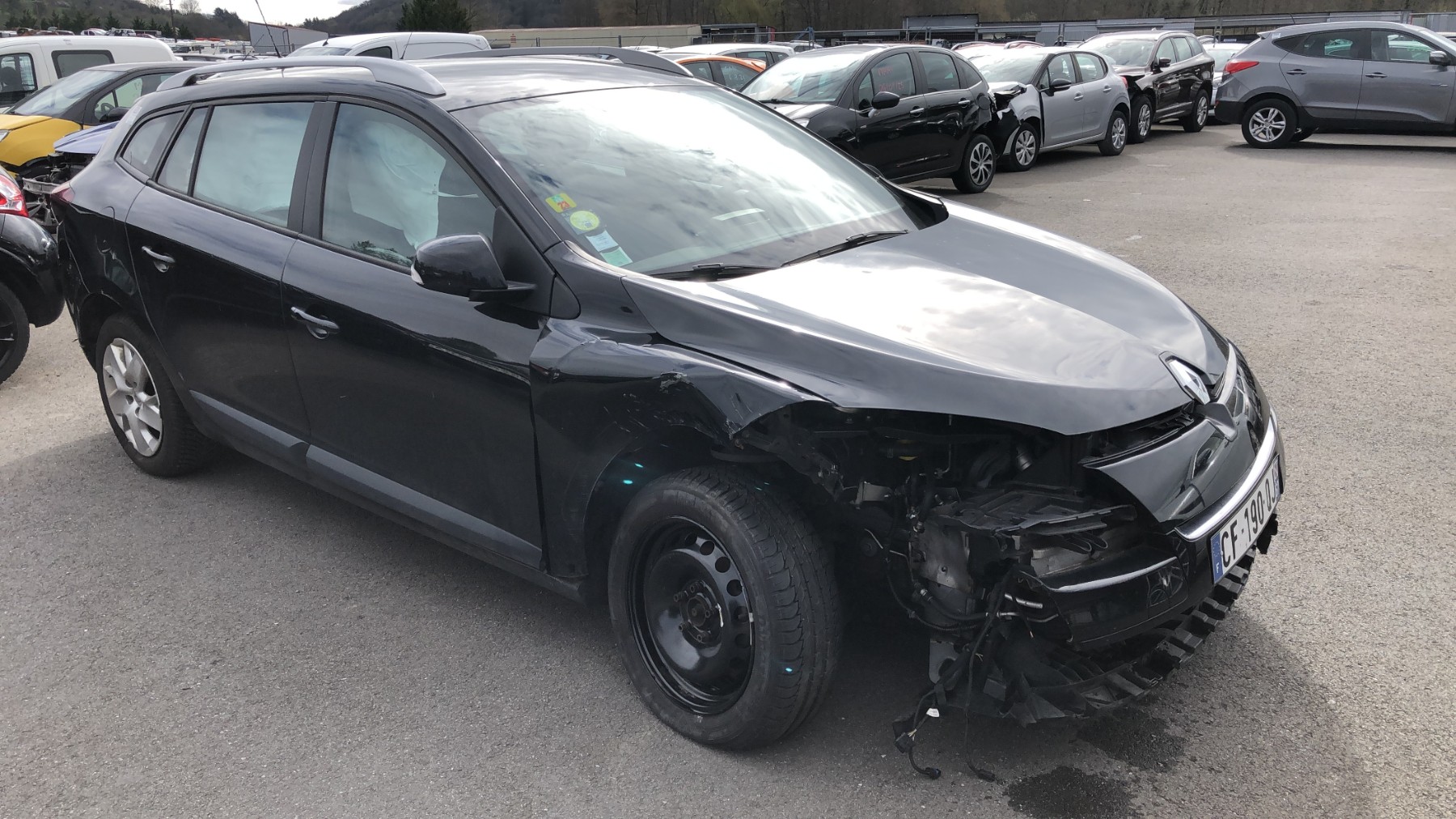 Feu arriere principal droit (feux) pour RENAULT MEGANE 3 PHASE 2 BREAK Feu arriere principal droit (feux) pour RENAULT MEGANE 3 PHASE 2 BREAK