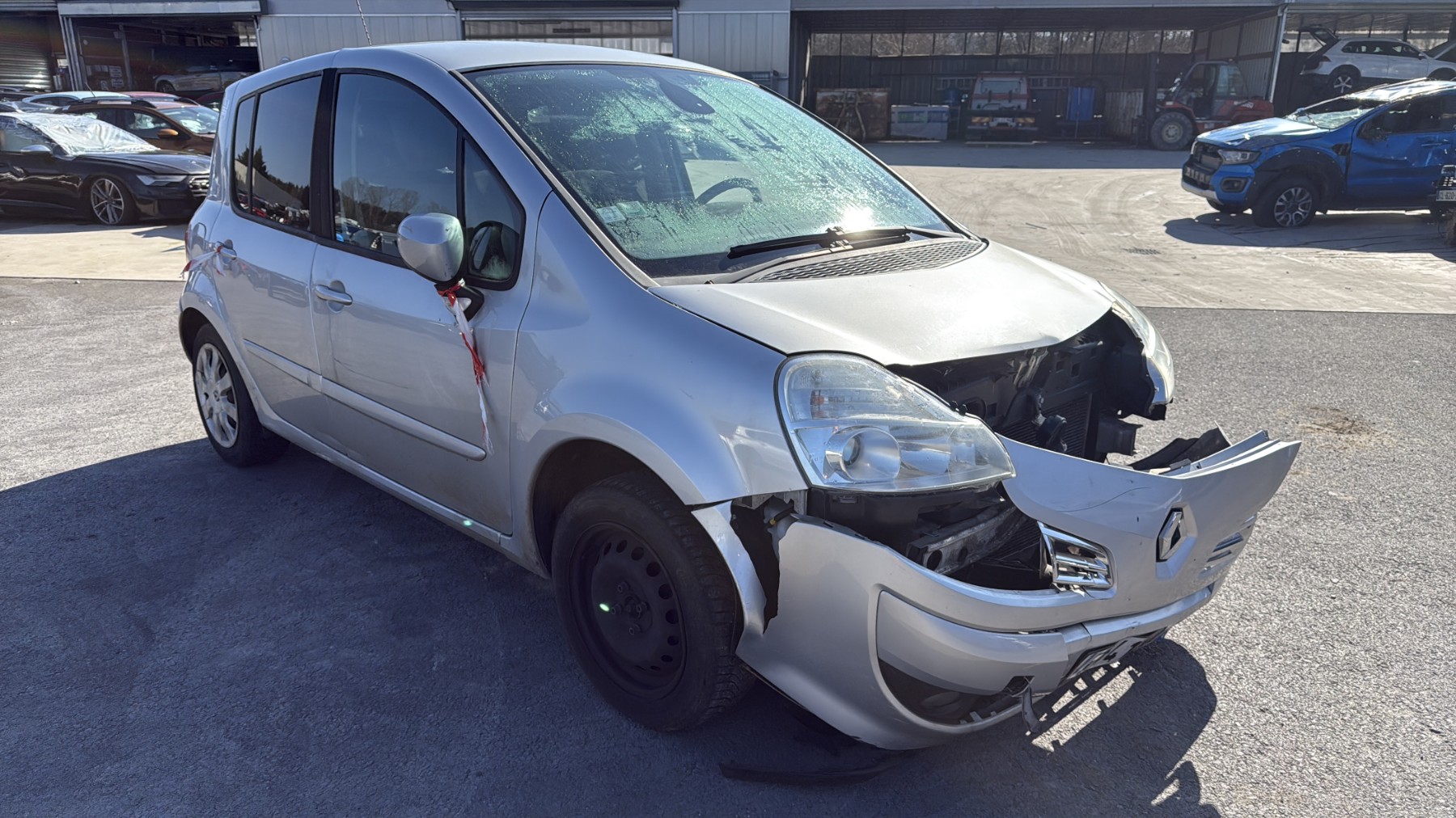 Optique avant principal gauche (feux)(phare) pour RENAULT MODUS PHASE 2 Optique avant principal gauche (feux)(phare) pour RENAULT MODUS PHASE 2