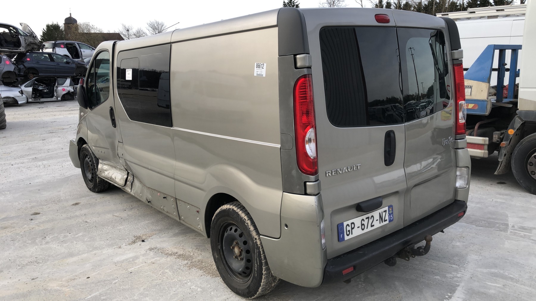 Porte avant droit pour RENAULT TRAFIC 2 PHASE 2 Porte avant droit pour RENAULT TRAFIC 2 PHASE 2