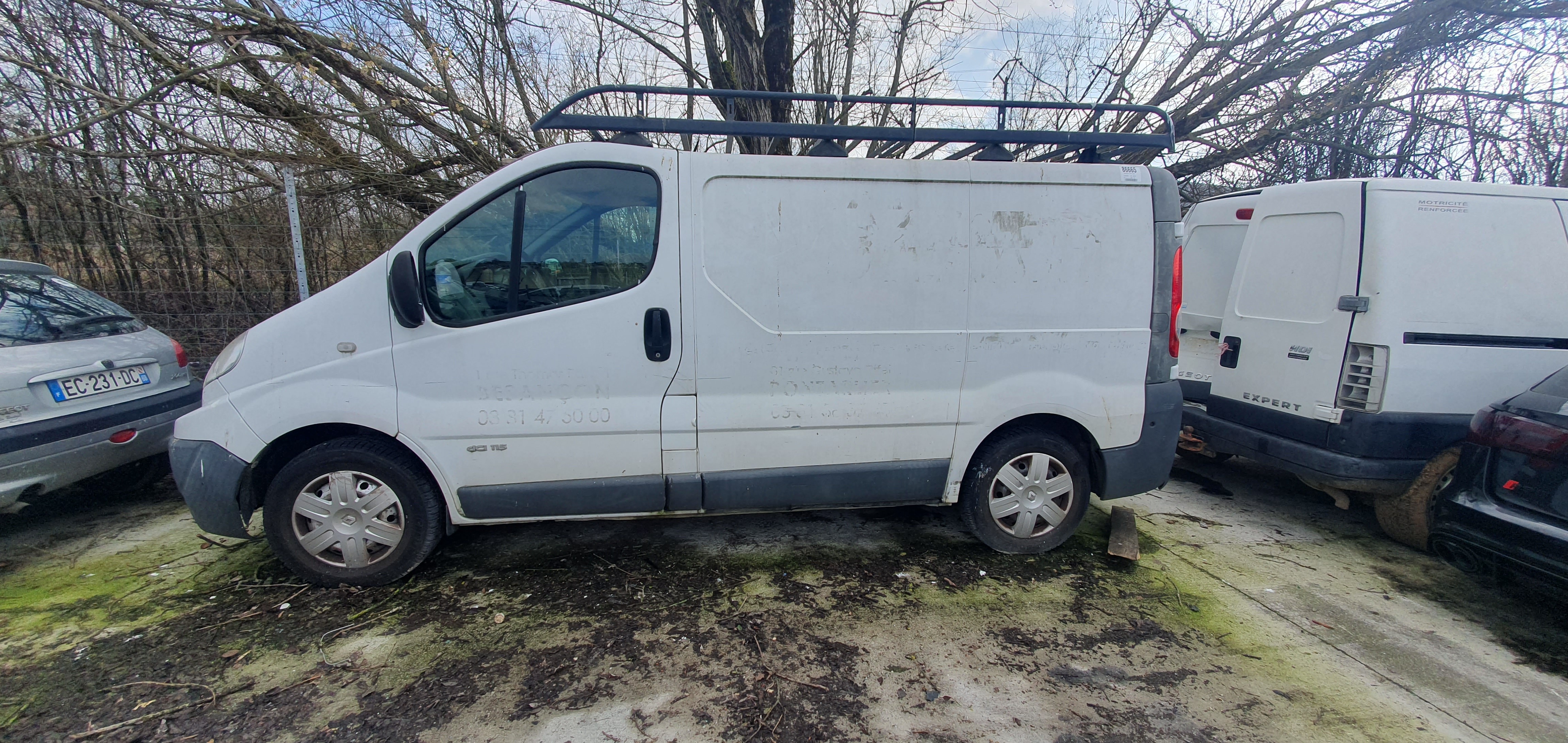 Optique avant principal droit (feux)(phare) pour RENAULT TRAFIC II PHASE 3 FOURGON Optique avant principal droit (feux)(phare) pour RENAULT TRAFIC II PHASE 3 FOURGON
