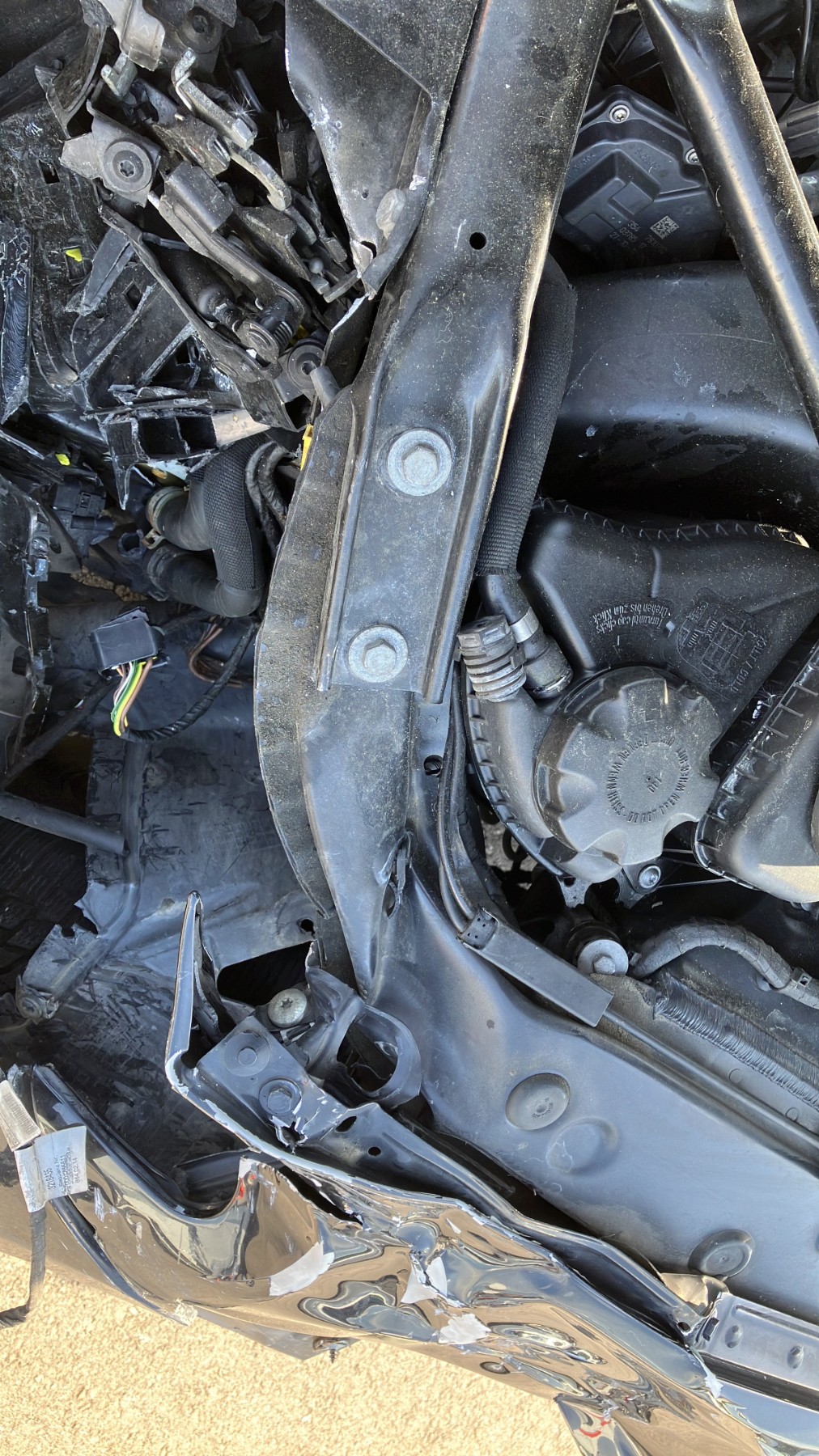 Bras inferieur avant droit pour BMW SERIE 5 F11 TOURING PHASE 1 BREAK Bras inferieur avant droit pour BMW SERIE 5 F11 TOURING PHASE 1 BREAK