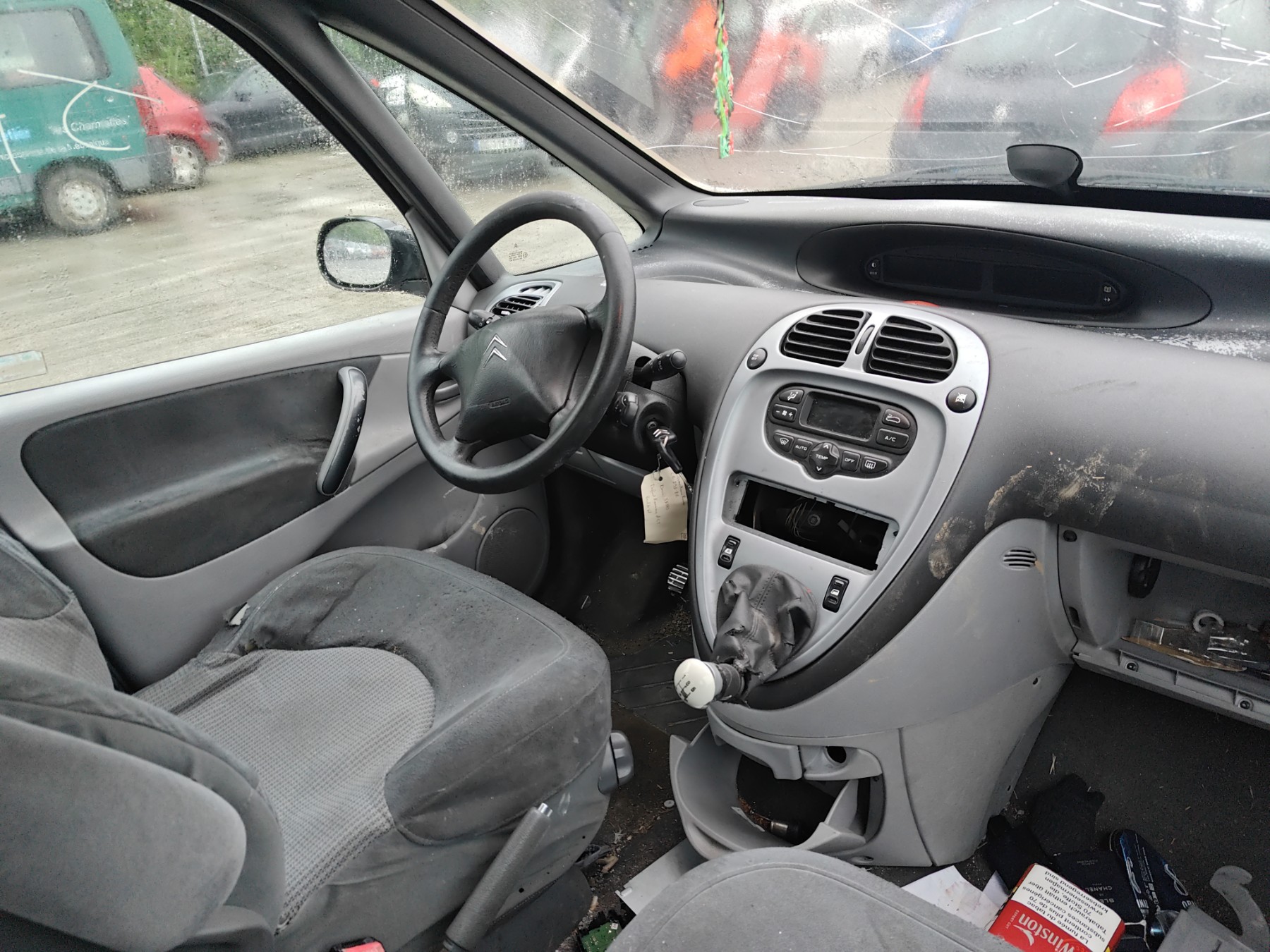 Feu arriere principal gauche (feux) pour CITROEN XSARA PICASSO PHASE 2 Feu arriere principal gauche (feux) pour CITROEN XSARA PICASSO PHASE 2
