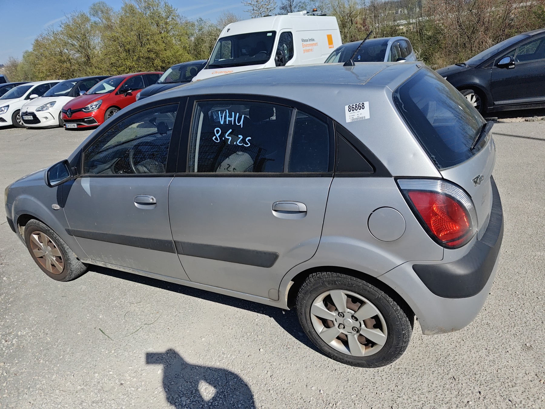 Pare boue avant gauche pour KIA RIO 2 PHASE 1 Pare boue avant gauche pour KIA RIO 2 PHASE 1