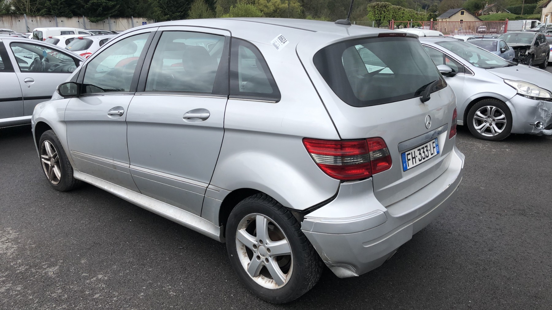 Optique avant principal droit (feux)(phare) pour MERCEDES CLASSE B 245 PHASE 1 Optique avant principal droit (feux)(phare) pour MERCEDES CLASSE B 245 PHASE 1