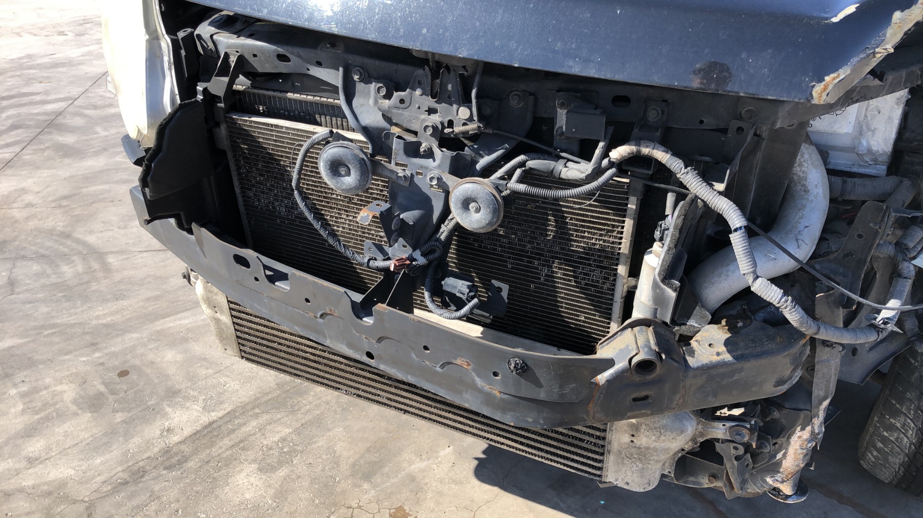 Feu arriere principal droit (feux) pour NISSAN X-TRAIL 2 PHASE 1 Feu arriere principal droit (feux) pour NISSAN X-TRAIL 2 PHASE 1