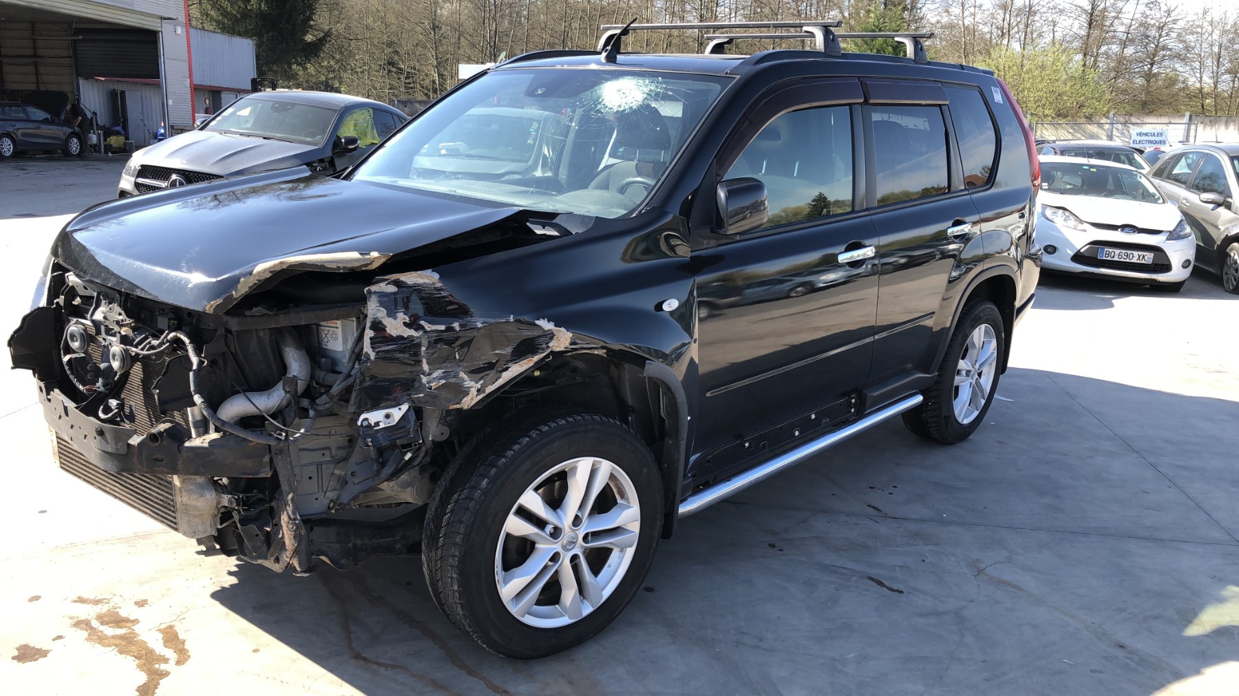 Feu arriere principal droit (feux) pour NISSAN X-TRAIL 2 PHASE 1 Feu arriere principal droit (feux) pour NISSAN X-TRAIL 2 PHASE 1