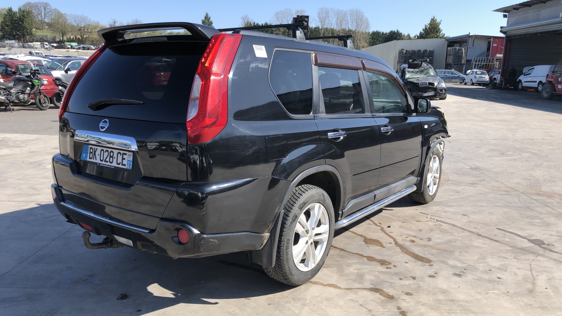 Feu arriere principal droit (feux) pour NISSAN X-TRAIL 2 PHASE 1 Feu arriere principal droit (feux) pour NISSAN X-TRAIL 2 PHASE 1