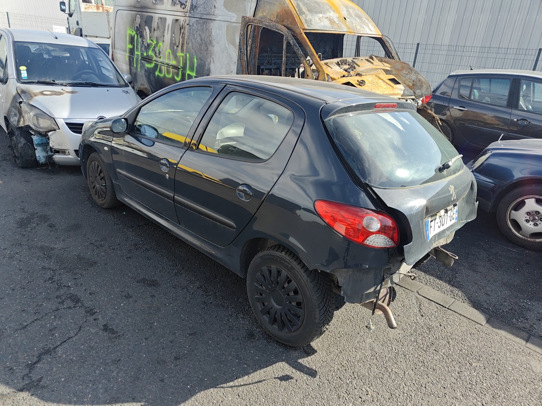 Cardan gauche (transmission) pour PEUGEOT 206+ Cardan gauche (transmission) pour PEUGEOT 206+