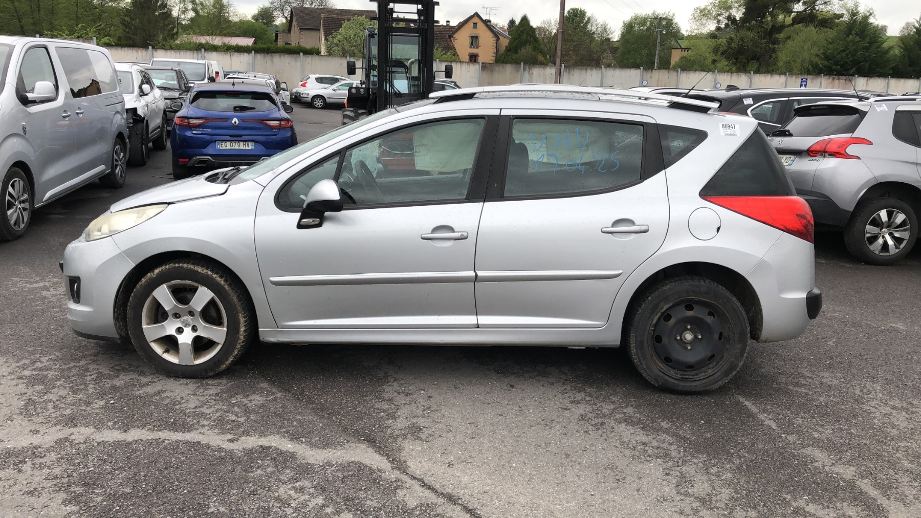 Pare choc arriere pour PEUGEOT 207 PHASE 2 BREAK Pare choc arriere pour PEUGEOT 207 PHASE 2 BREAK