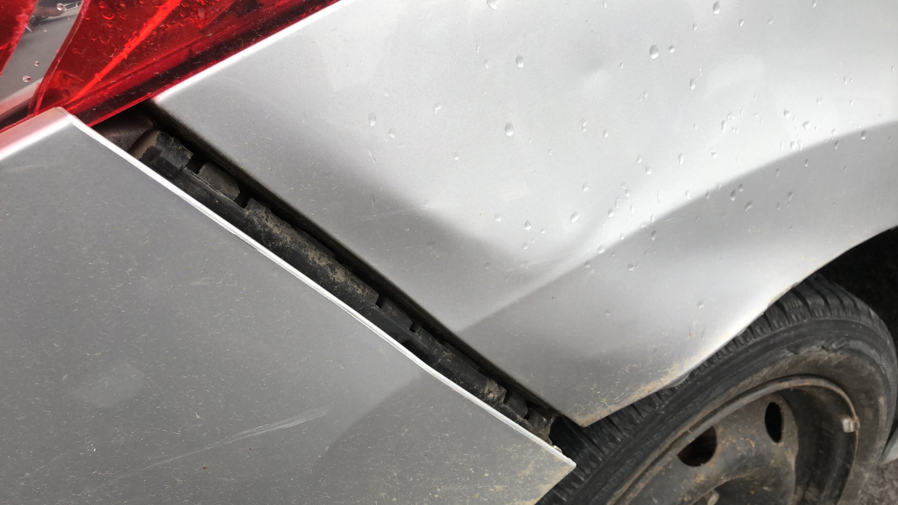 Pare choc arriere pour PEUGEOT 207 PHASE 2 BREAK Pare choc arriere pour PEUGEOT 207 PHASE 2 BREAK